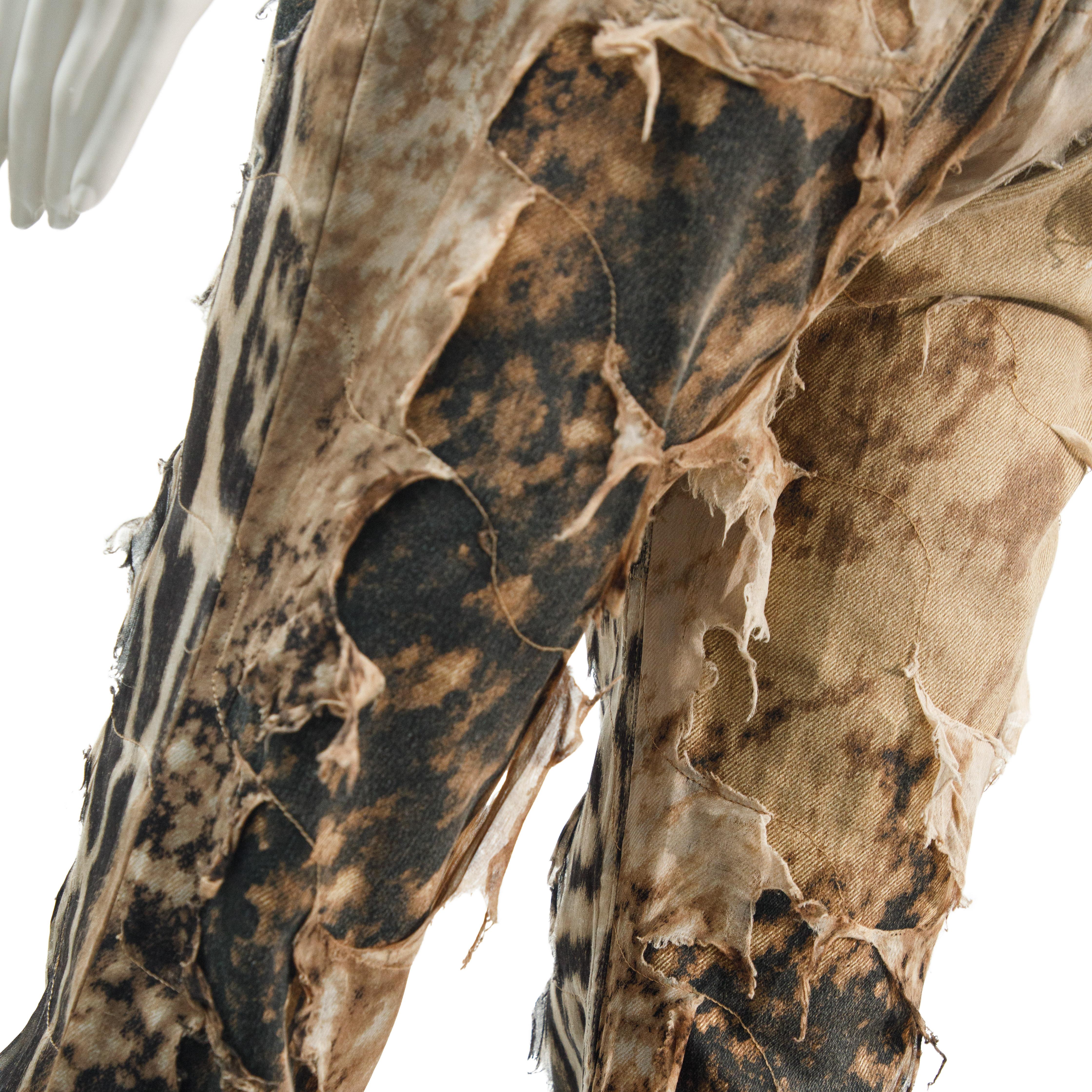 Roberto Cavalli 2000s Vaqueros deconstruidos con estampado de leopardo talla S en venta 1