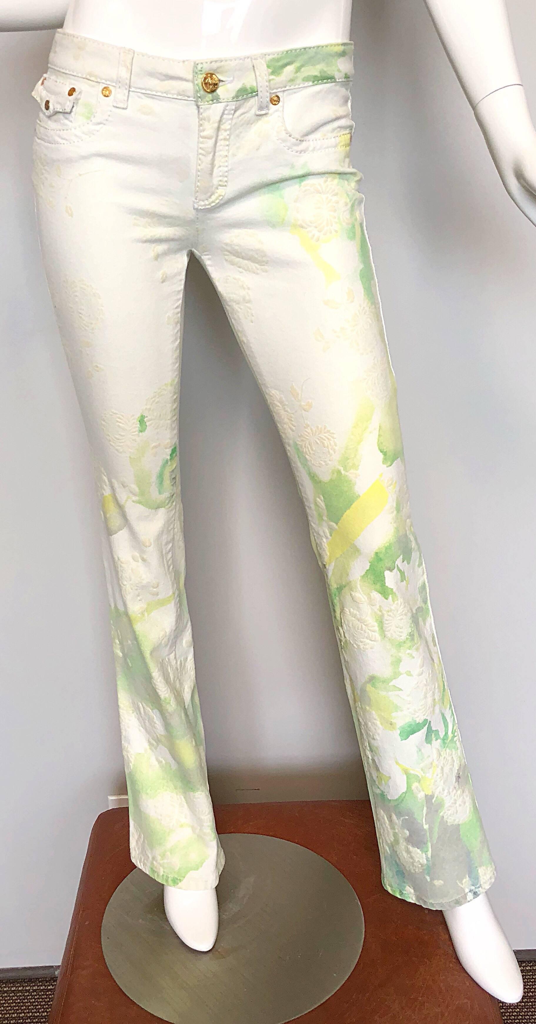 Pantalon JeanS Roberto Cavalli des années 2000, taille basse, blanc, vert et jaune, coupe bottes en vente 3