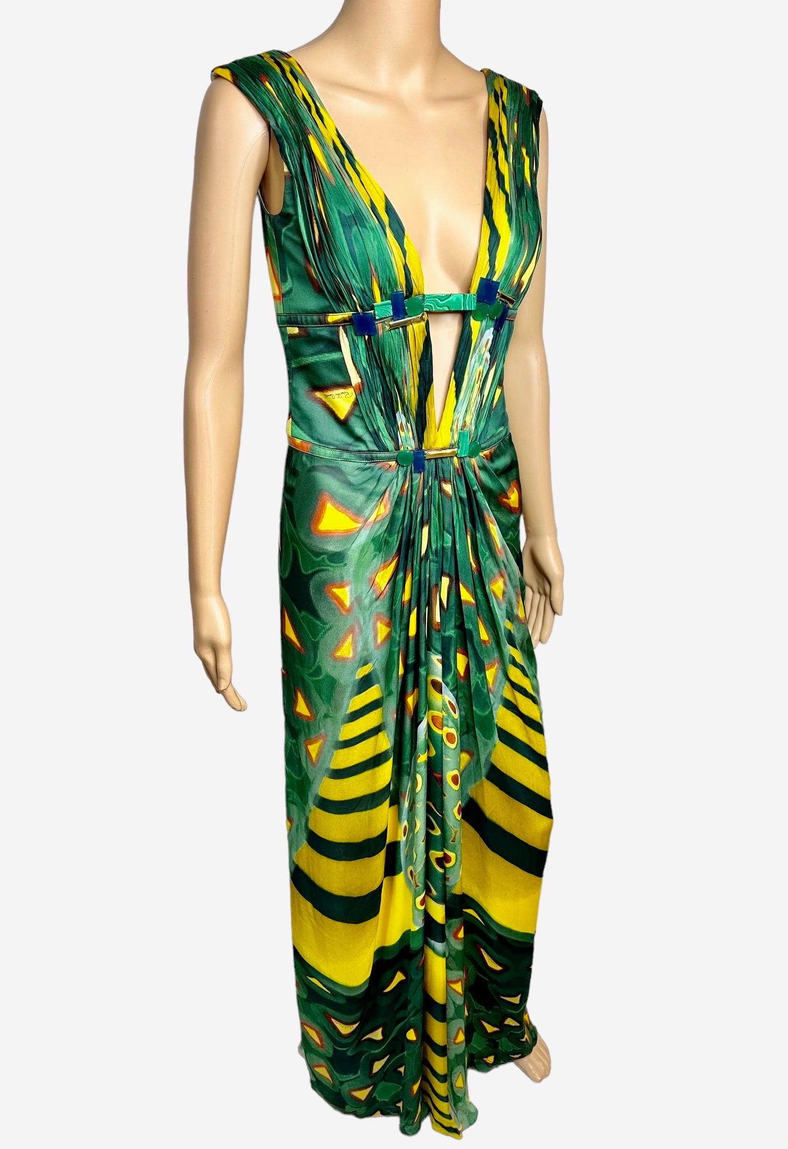 Roberto Cavalli S/S 2009 Plunging Neckline Open Back Evening Dress Gown In Good Condition For Sale In Naples, FL