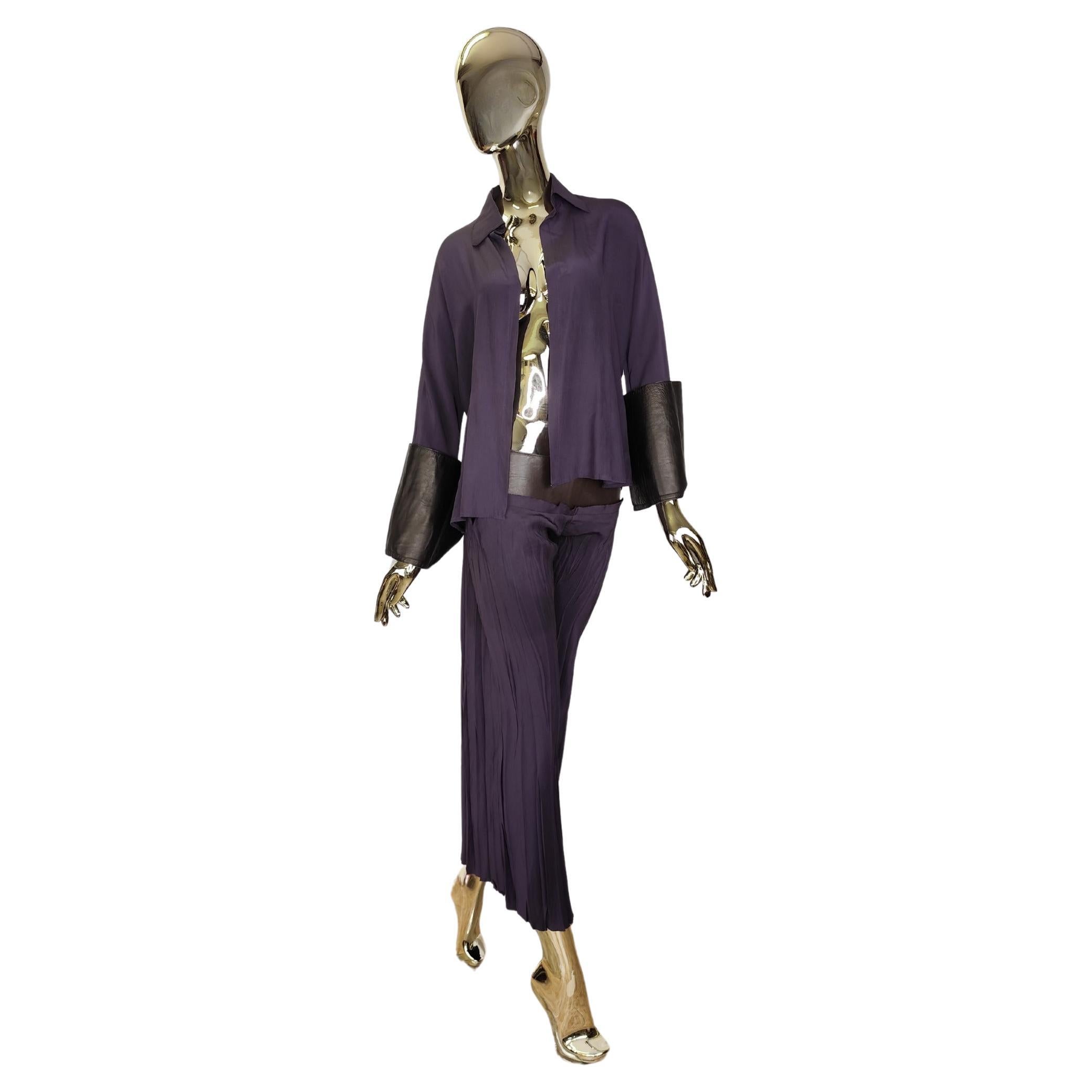 Roberto Cavalli 2000s purple silk and leather shirt and pants set For Sale