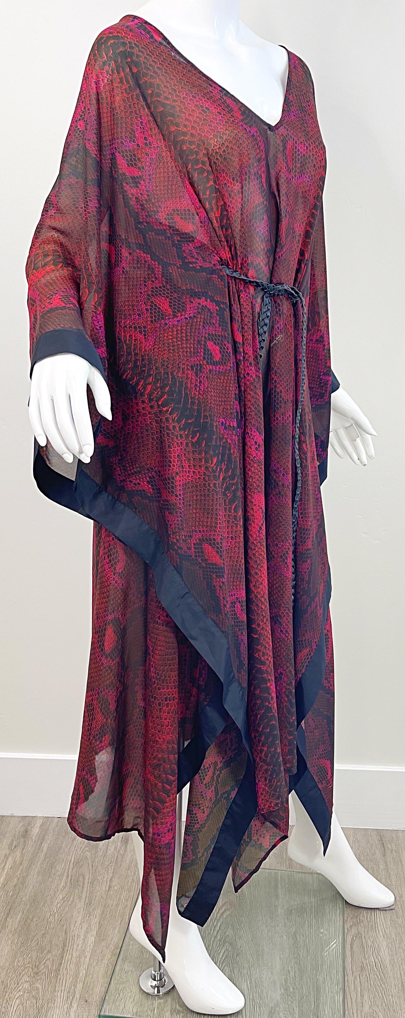 Roberto Cavalli 2000s Snakeskin Animal Print Magenta Burgundy Black Caftan Dress For Sale 4