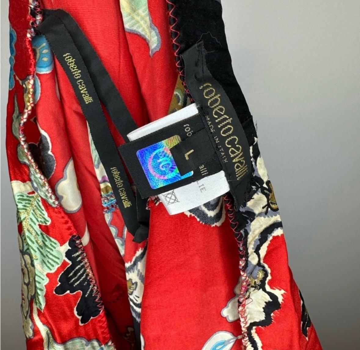 Roberto Cavalli 2003 chinoiserie silk midi skirt  In Good Condition For Sale In Annandale, VA
