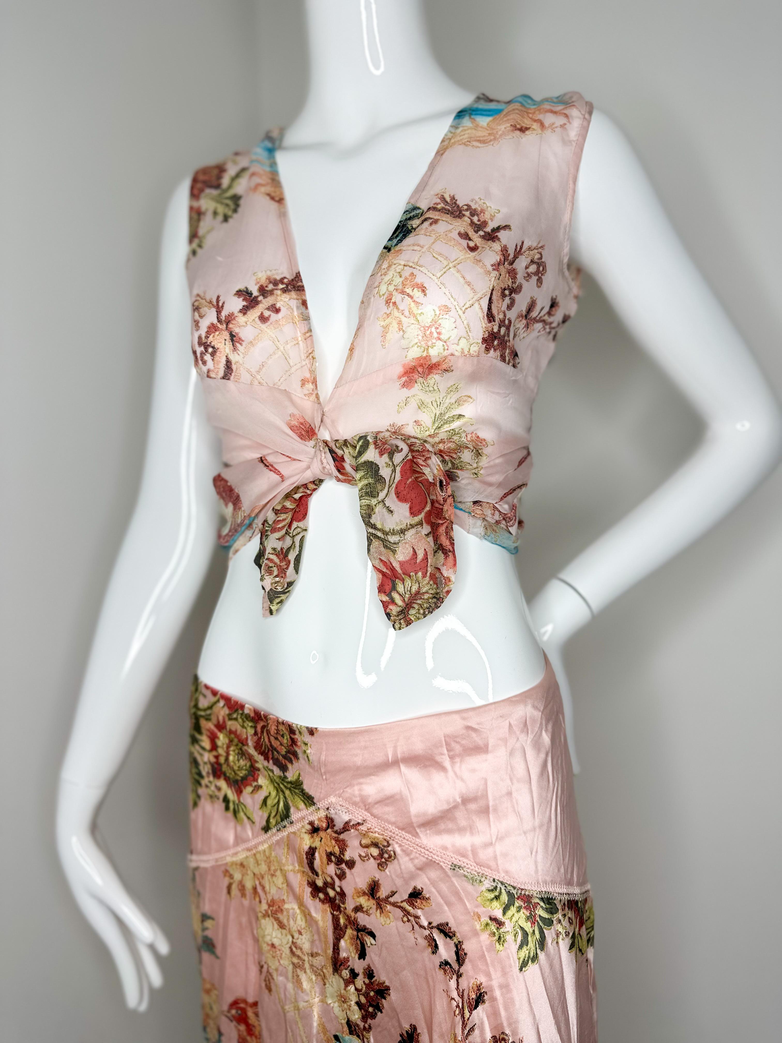 Women's Roberto Cavalli 2003 Pheasant print pink silk skirt and top set For Sale