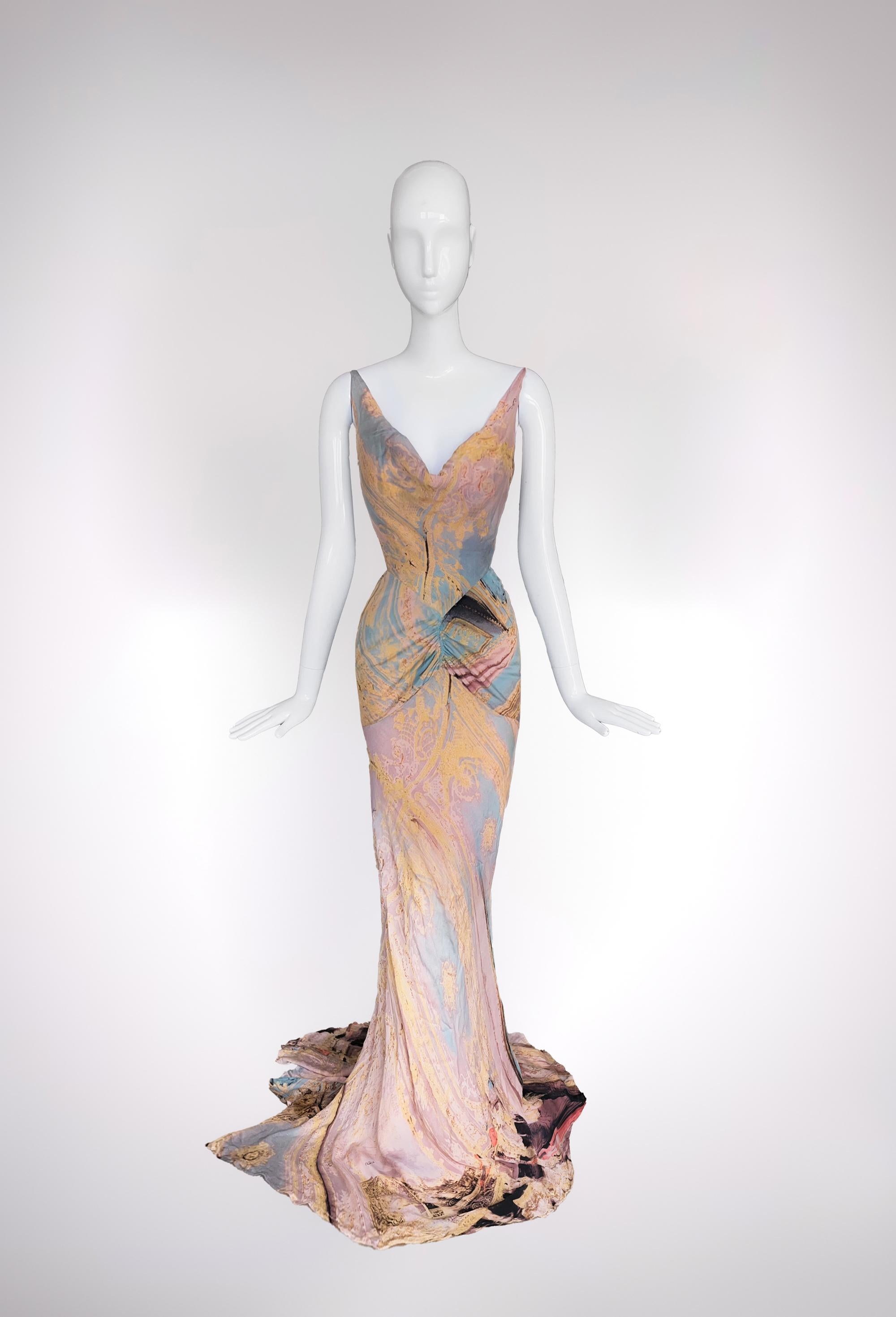 Roberto Cavalli 2003 Runway Cut-Out Silk Gown Showstopper Dress In Good Condition For Sale In Berlin, BE