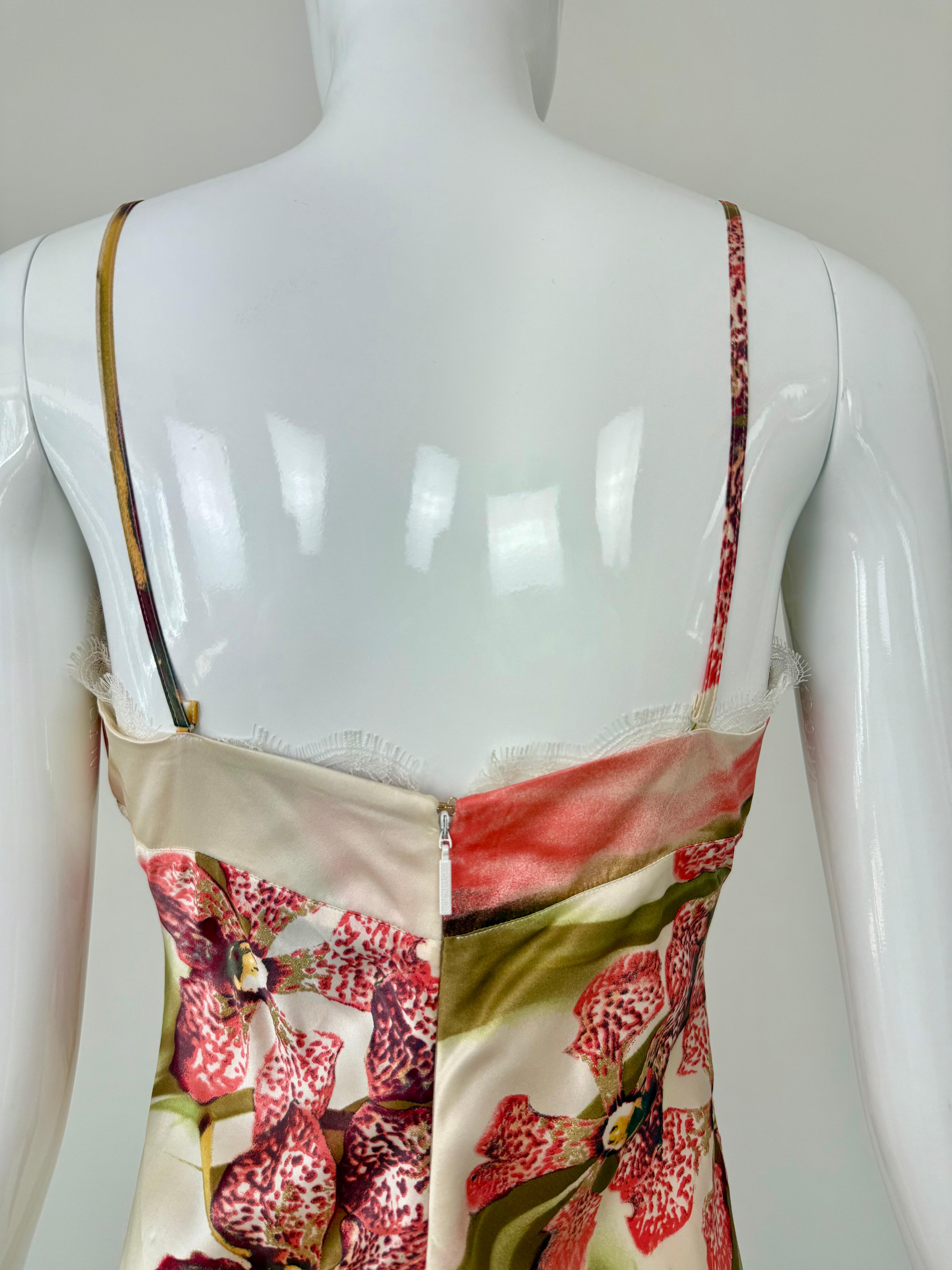 ROBERTO CAVALLI 2004 Vintage-Kleid aus Seide mit Blumenverzierung im Angebot 6