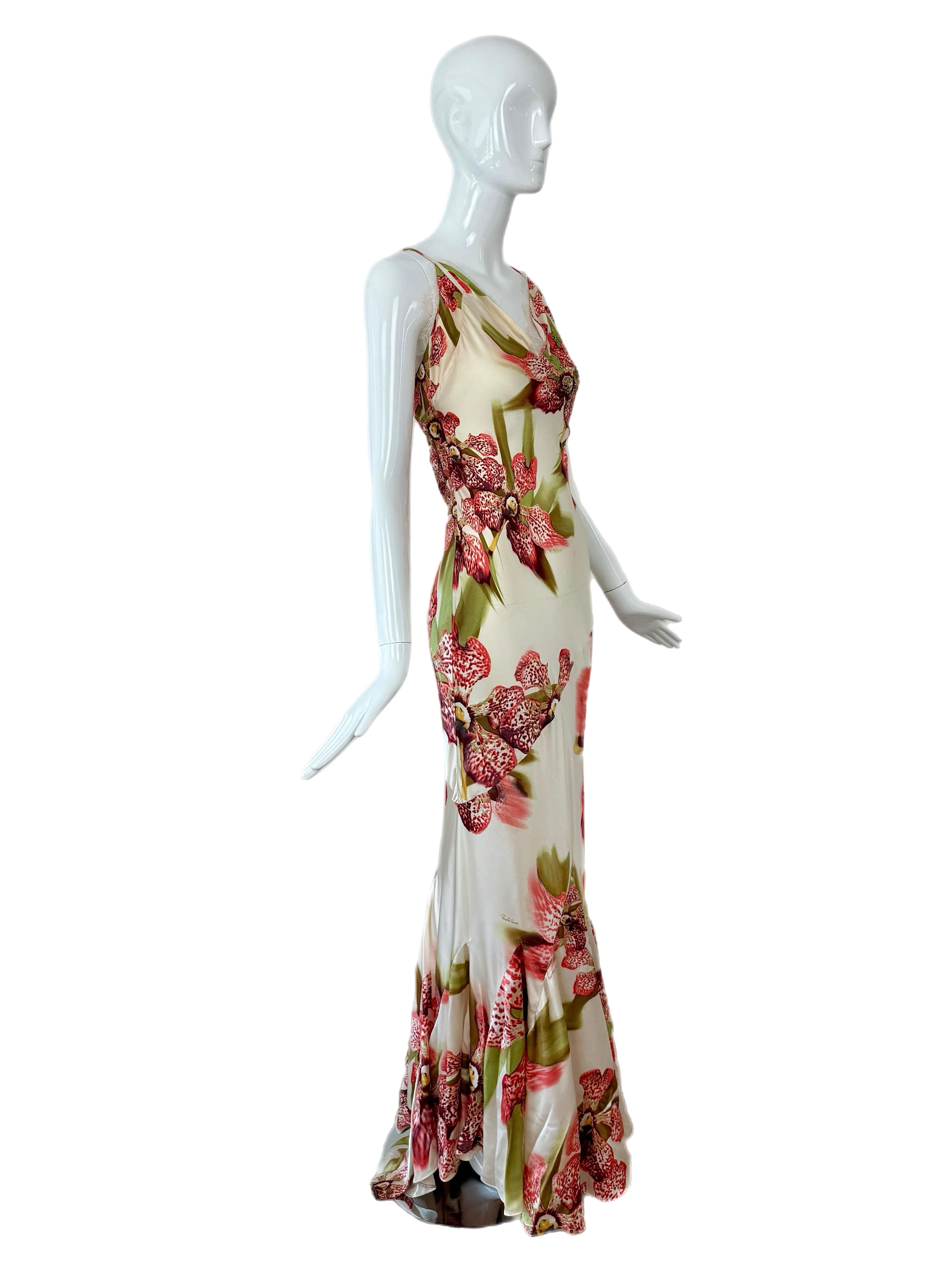ROBERTO CAVALLI 2004 Vintage-Kleid aus Seide mit Blumenverzierung im Zustand „Relativ gut“ im Angebot in Leonardo, NJ