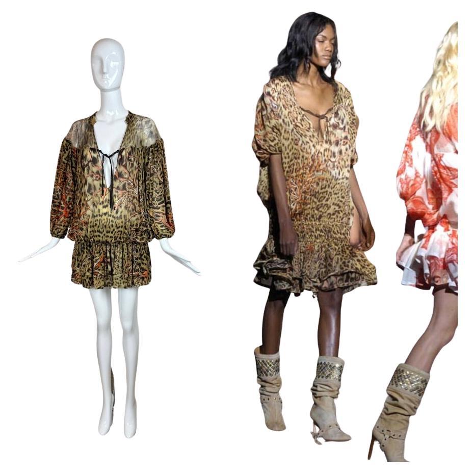 ROBERTO CAVALLI 2005 Vintage Seiden-Laufsteg-Minikleid Koralle Leopard im Angebot