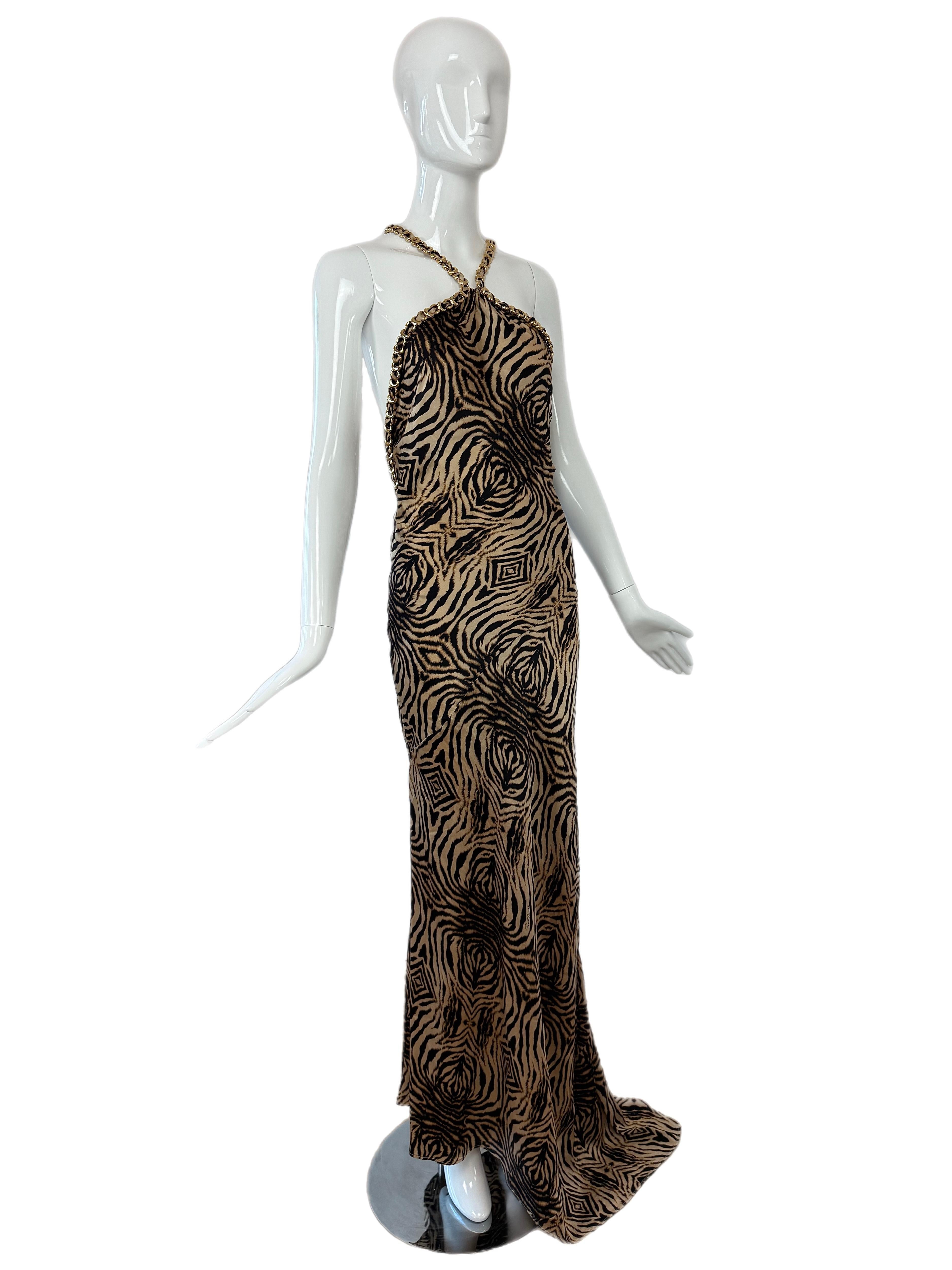 Roberto Cavalli
2006
Vintage
Increíblemente SEXY
100% Seda
Estampado animal marrón tonal con cadenas de oro amarillo
Espalda abierta
Tren lateral / cola
Talla IT42
Excelente estado, sin defectos
Medidas en centímetros en posición horizontal: