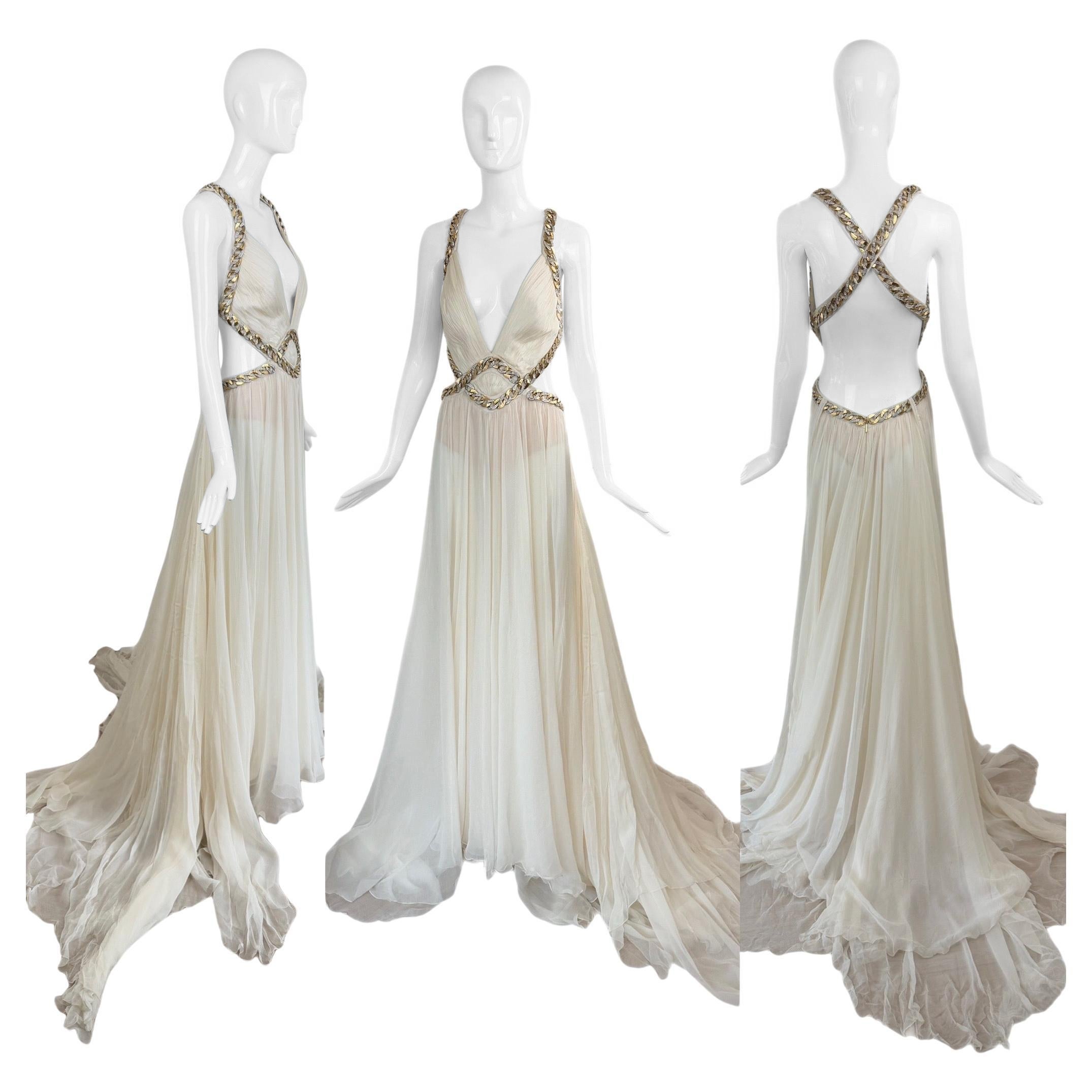 ROBERTO CAVALLI 2009 Vintage Elfenbeinfarbenes mit Ketten verziertes Seidenkleid Maxikleid für die Braut im Angebot
