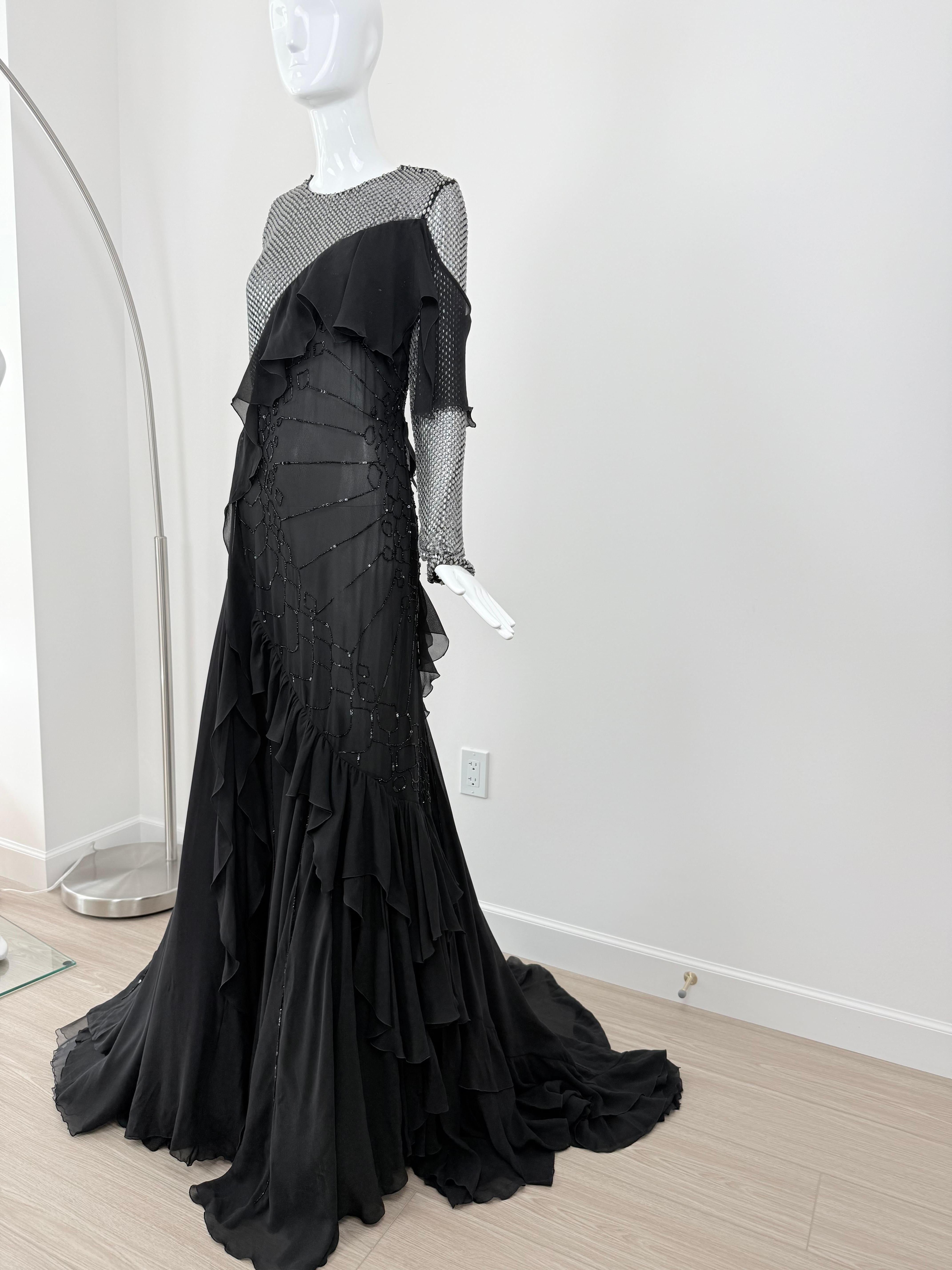 ROBERTO CAVALLI 2018 Vestido de baile de seda con pedrería negra, voluminoso y adornado con cristales en venta 9