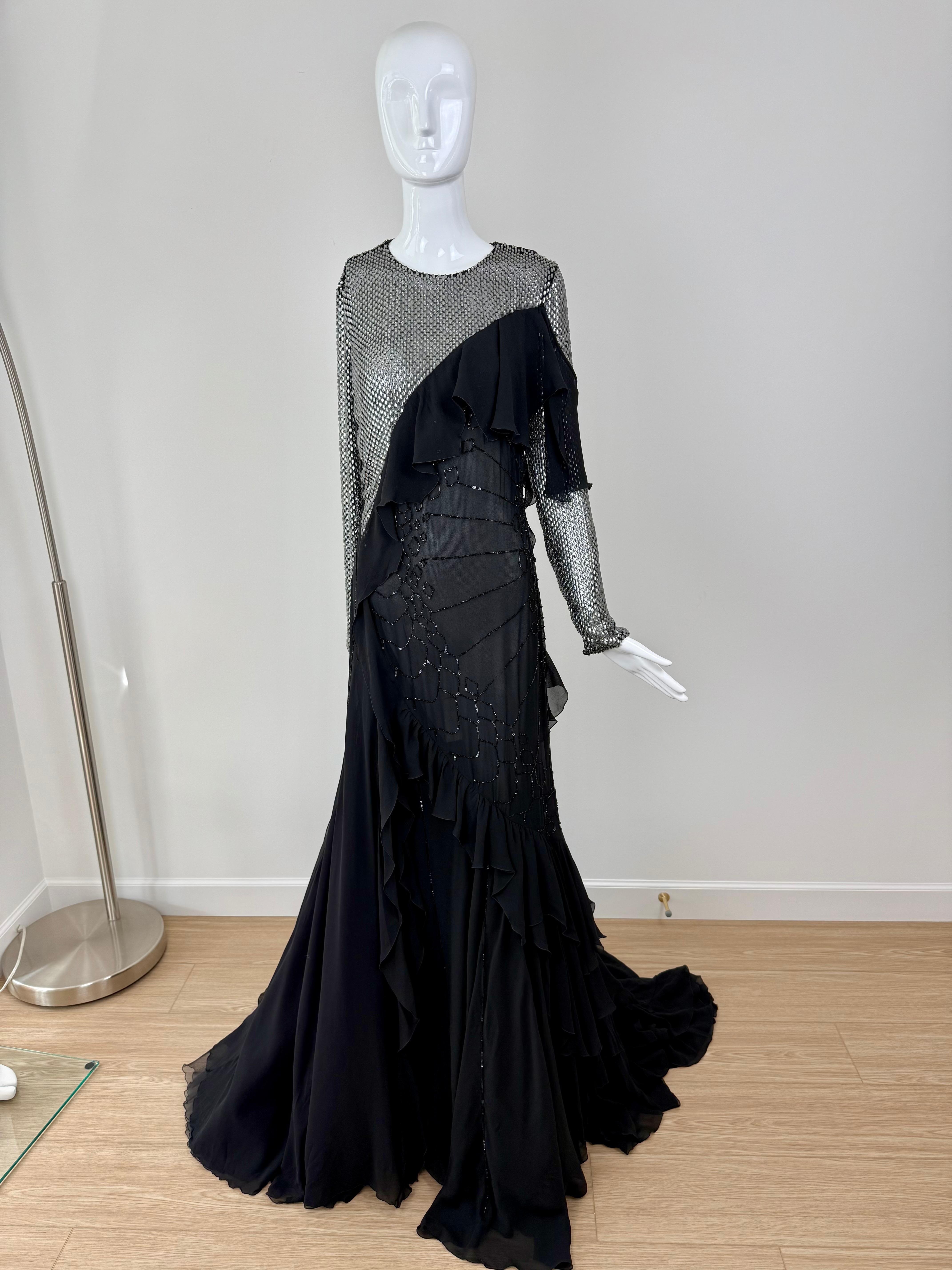 ROBERTO CAVALLI 2018 Vestido de baile de seda con pedrería negra, voluminoso y adornado con cristales en venta 10