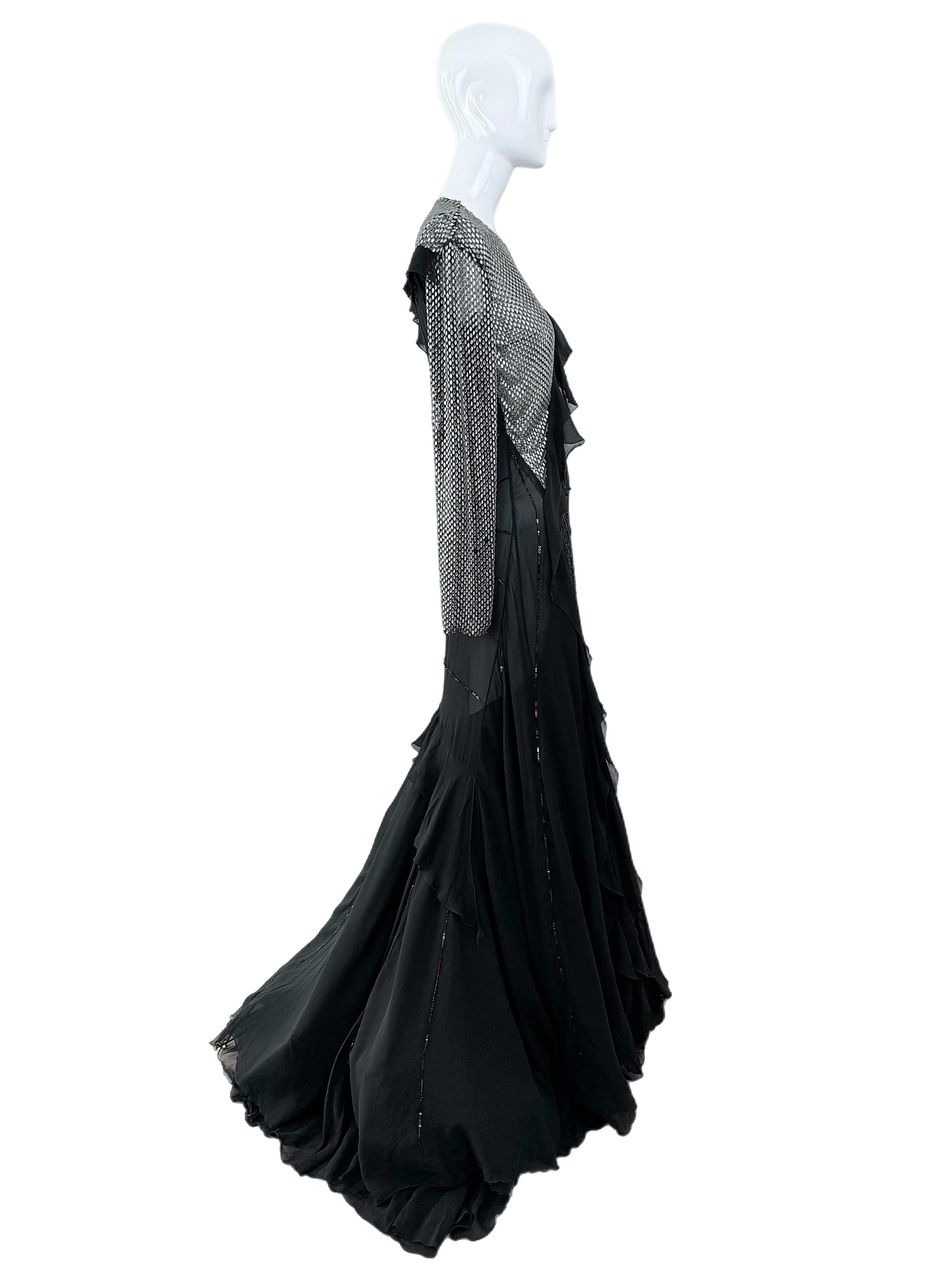 ROBERTO CAVALLI 2018 Vestido de baile de seda con pedrería negra, voluminoso y adornado con cristales en venta 3