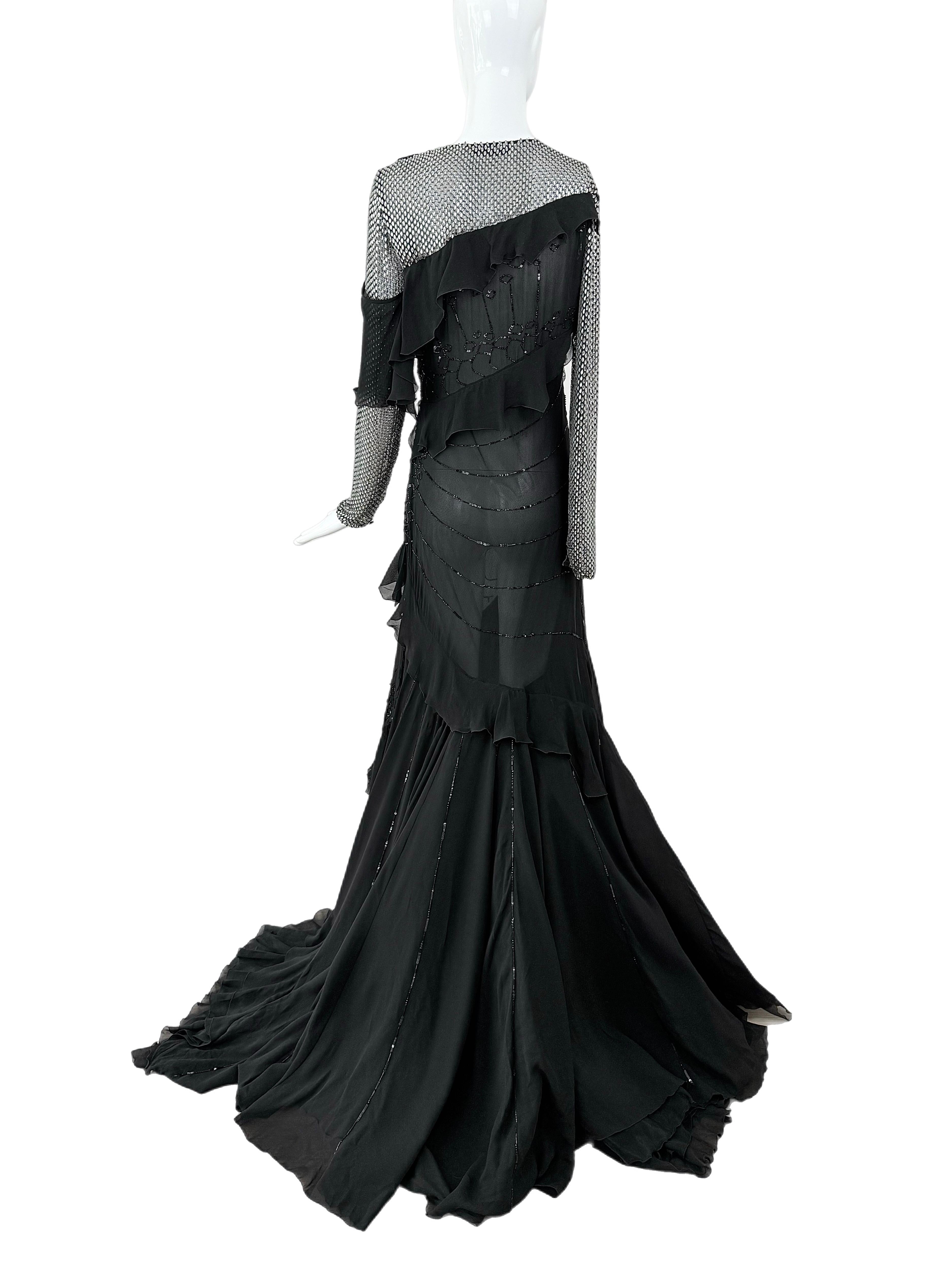 ROBERTO CAVALLI 2018 Vestido de baile de seda con pedrería negra, voluminoso y adornado con cristales en venta 4