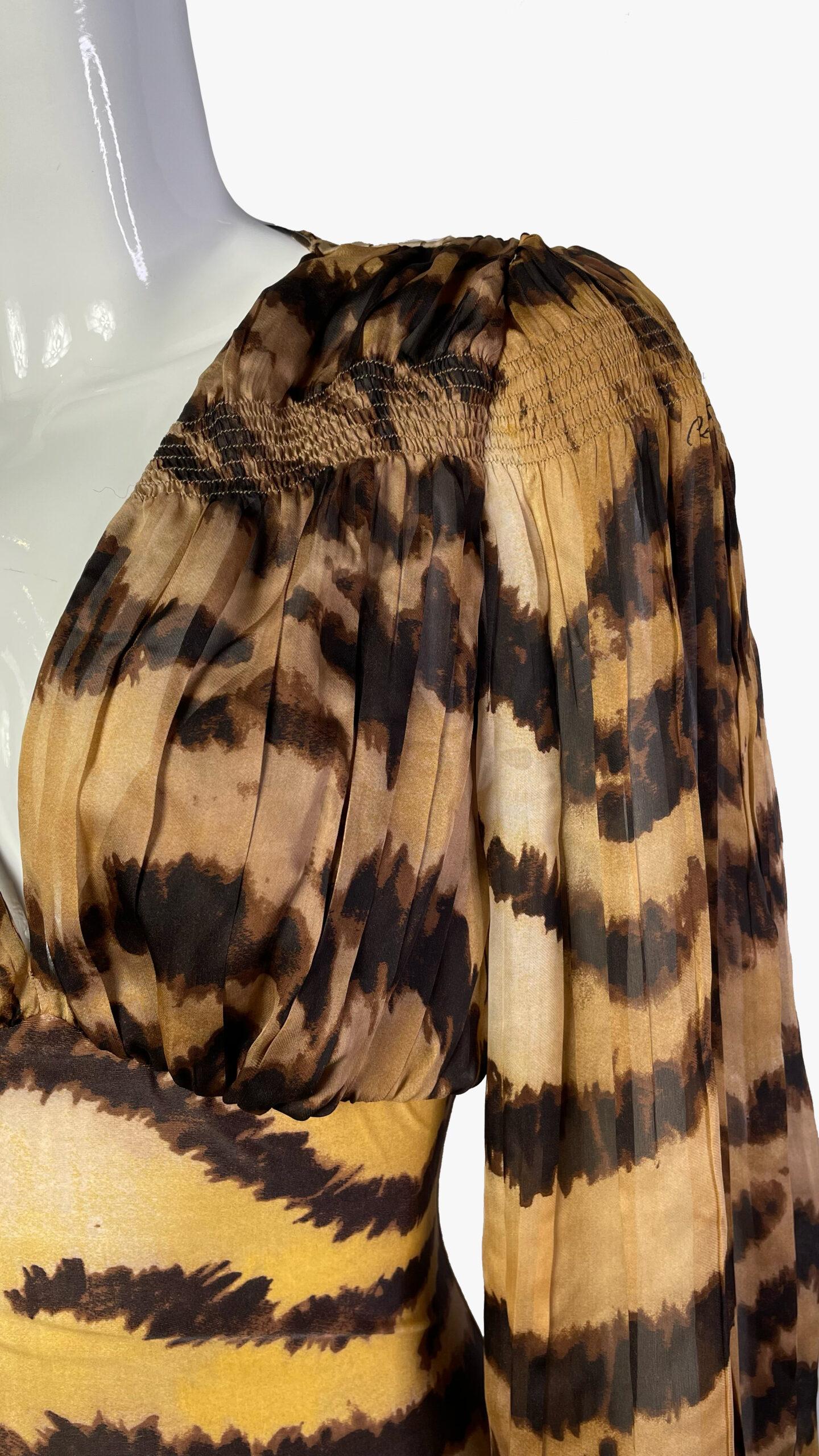 Femenino o masculino Vestido estampado animal Roberto Cavalli en venta