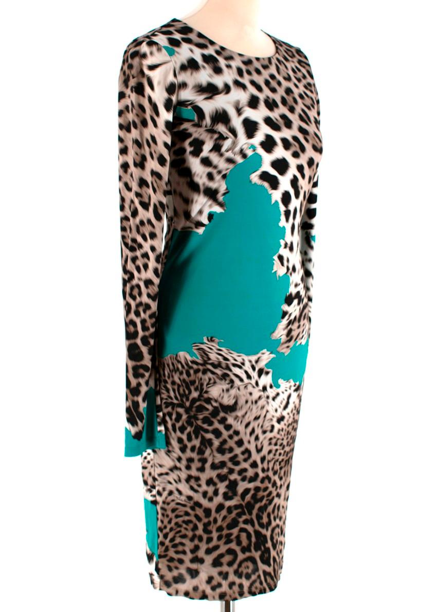 Roberto Cavalli Animal Print Dress 

- Long sleeved 
- Black lining
- Close fit 
- Stretchy fabric 
- Animal print with Turquoise

Materials:
External fabric:
- 100% Viscose
Lining:
- 10% Viscose 

Dry clean only 

Made in Italy 
Measurements are