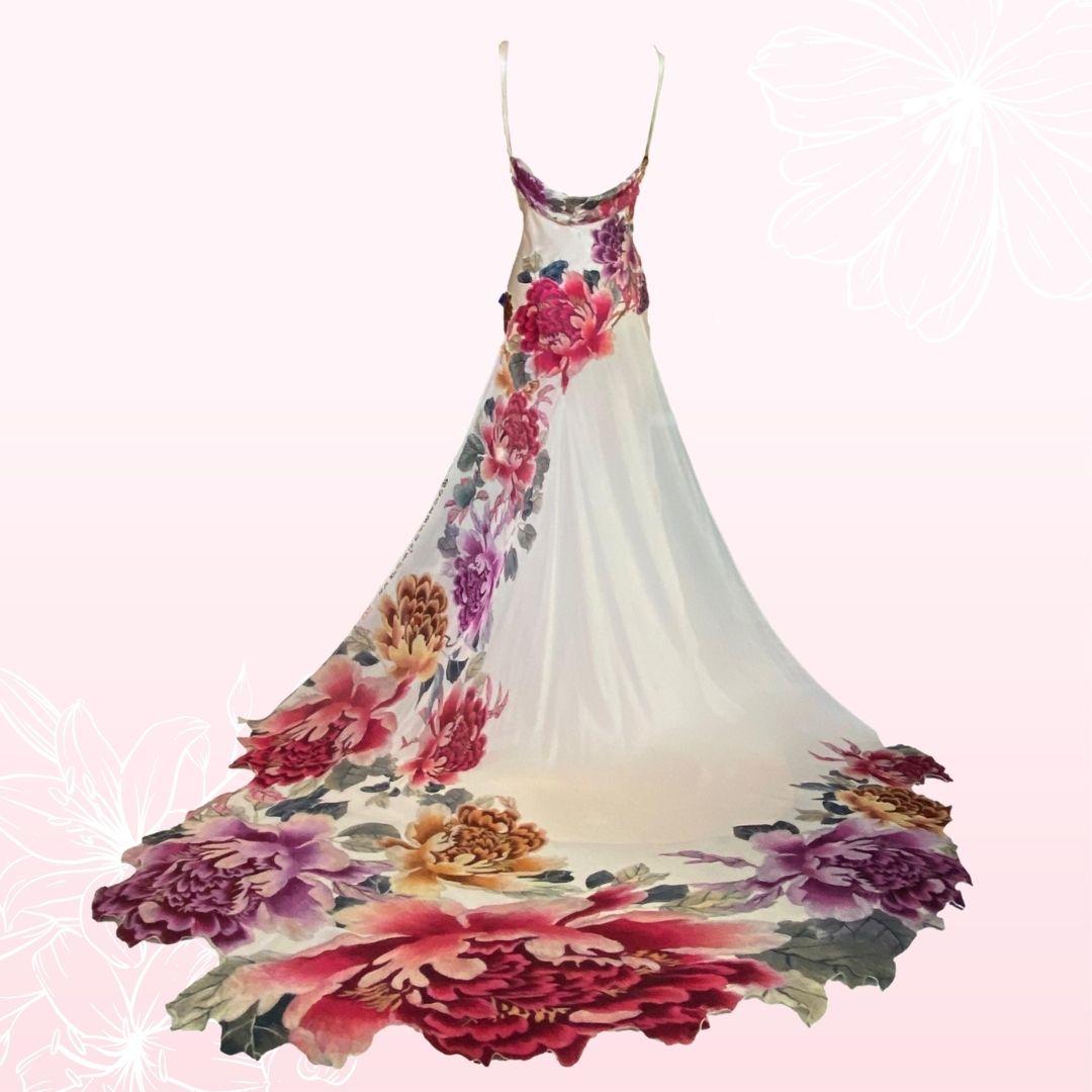 Roberto Cavalli Asian Inspired Peach Floral Evening Gown S/S 2006 Size 38IT In Good Condition In Saint Petersburg, FL