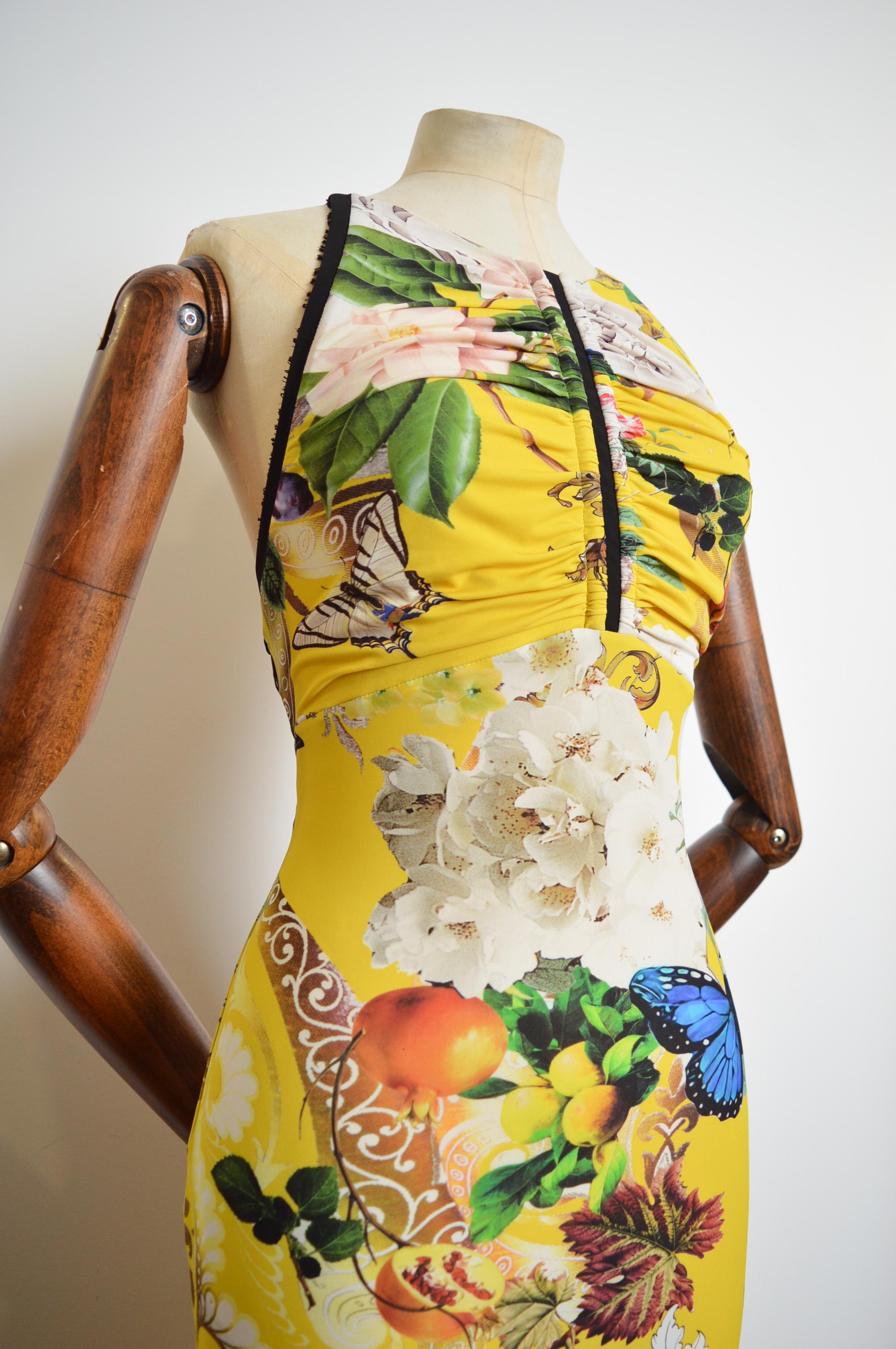 Roberto Cavalli Backless Vintage Yellow Fantasy Print Cross back maxi dress For Sale 4
