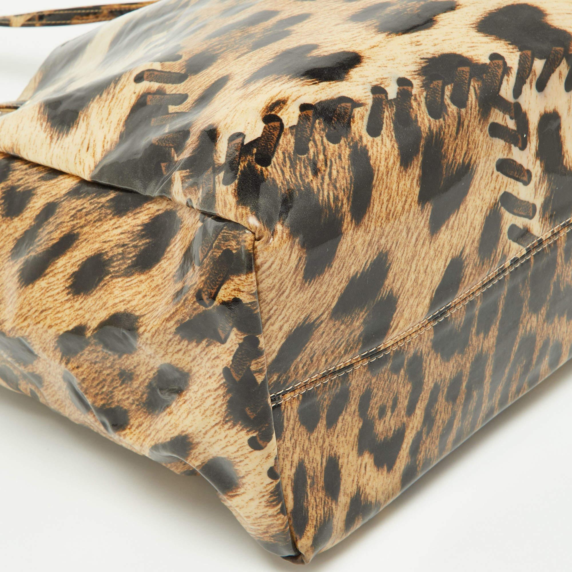 Roberto Cavalli Beige/Black Leopard Print Coated Canvas Snap Tote For Sale 2