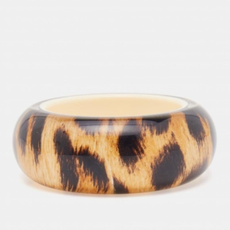 Roberto Cavalli Beige/Schwarzer Harz-Armreif mit Leopardenmuster im Zustand „Gut“ im Angebot in Dubai, Al Qouz 2
