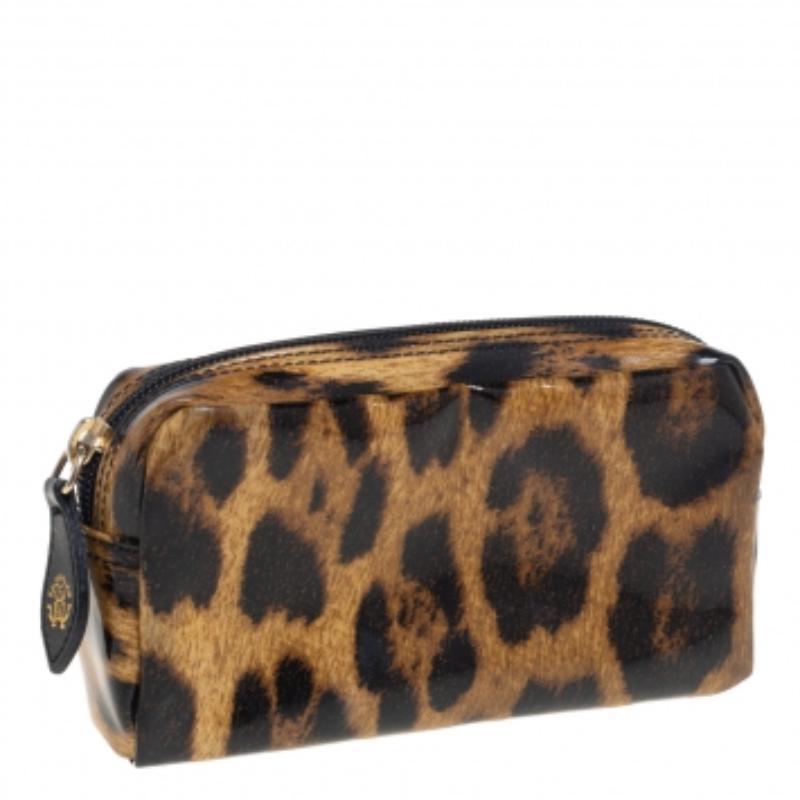 This cosmetic pouch by Roberto Cavalli is absolutely stunning. Crafted from leopard-printed patent leather, it flaunts a simple silhouette and exudes a bold appeal. It has a top-zip closure that leads to a luxurious interior with ample space. The