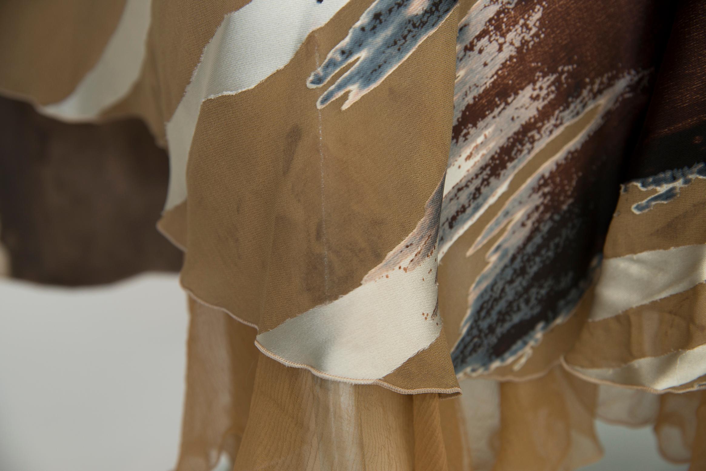Roberto Cavalli - Robe-culotte semi-transparente en satin de soie coupée en biais en vente 12