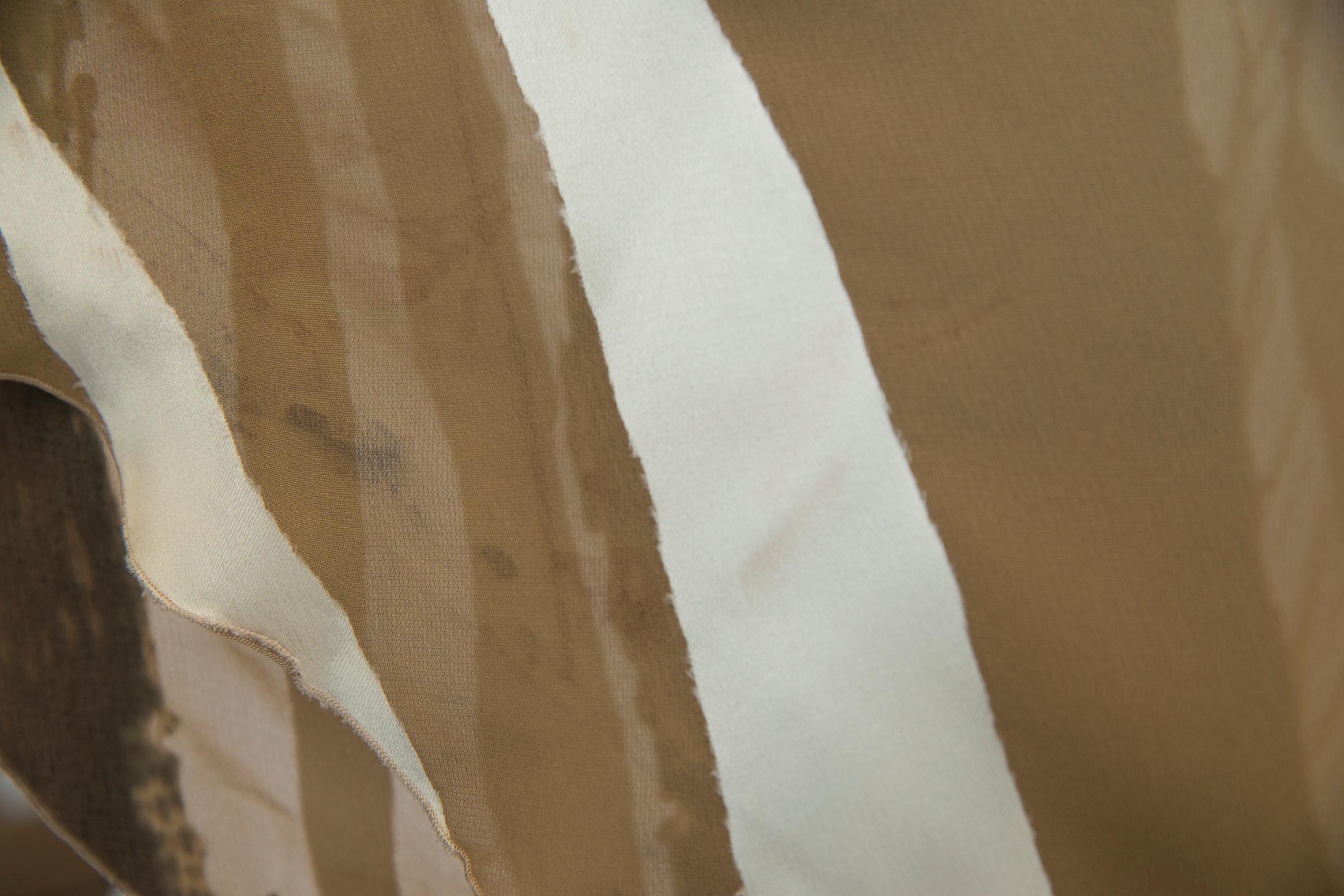 Roberto Cavalli Schräg geschnittenes, halbdurchsichtiges Slip-Kleid aus Seide und Satin im Angebot 15