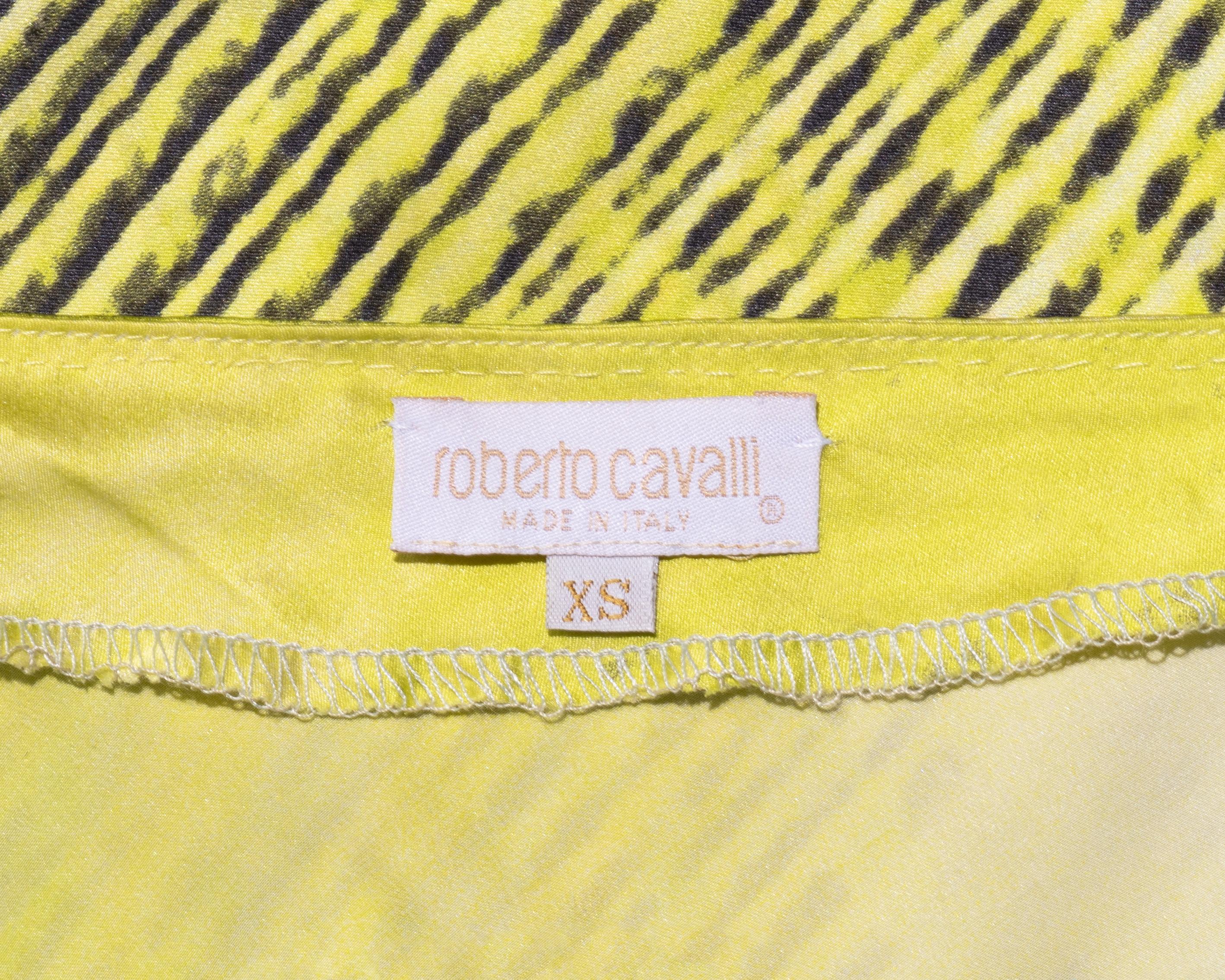 Roberto Cavalli schräg geschnittenes Abendkleid aus Seide mit offenem Rücken, ss 2001 im Angebot 5