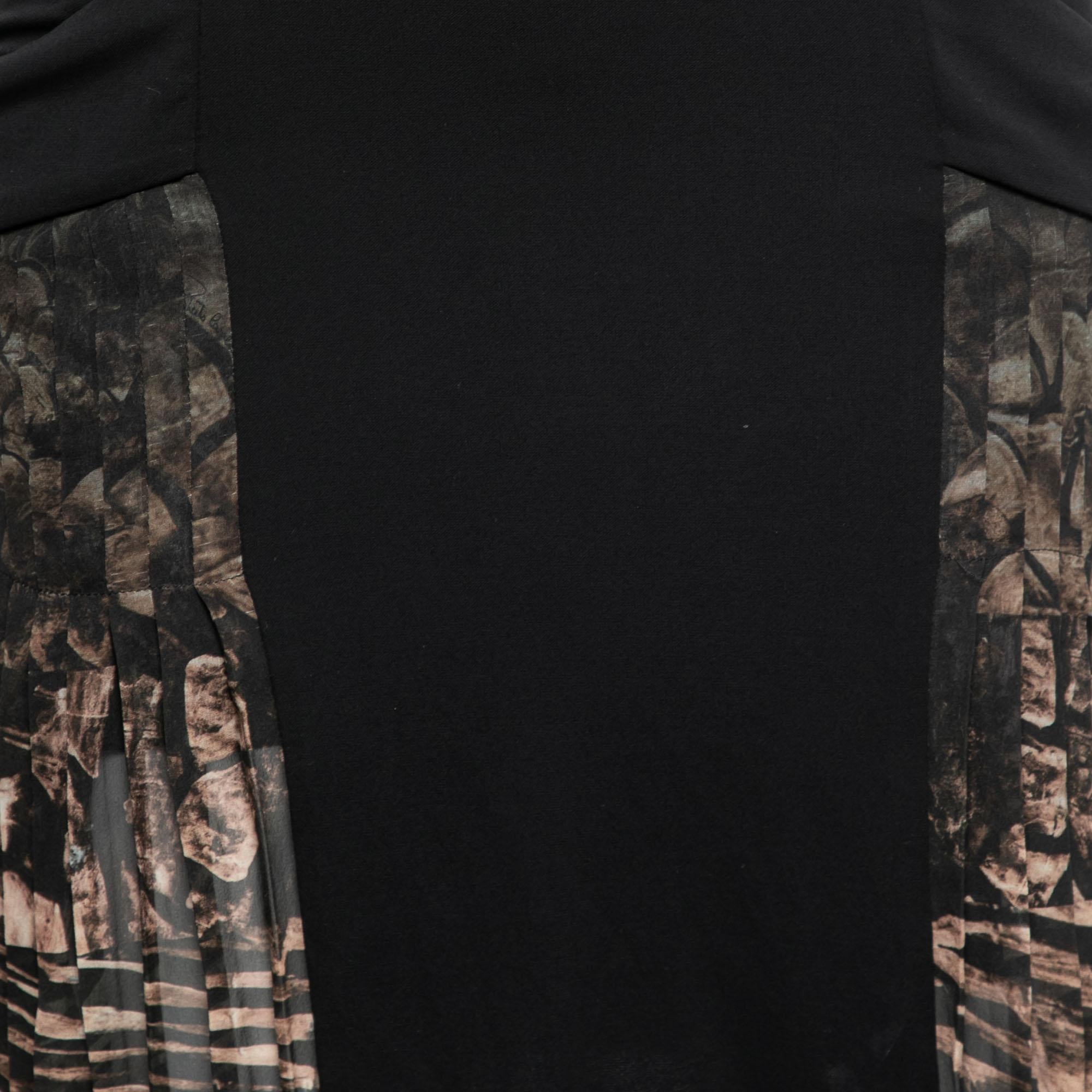 Roberto Cavalli Black Crepe Pleated Print Panel Detail Skirt S In New Condition In Dubai, Al Qouz 2