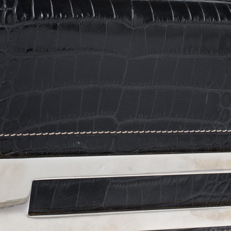 Pochette Roberto Cavalli en cuir gaufré crocodile noir avec logo et chaîne en vente 2
