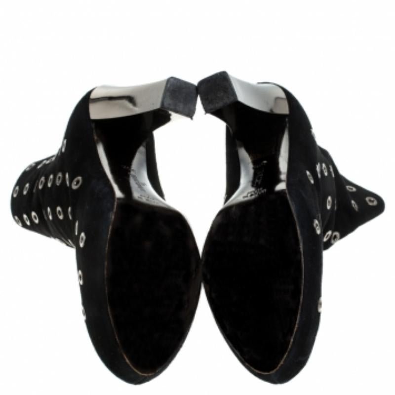 Roberto Cavalli - Stivaletti con plateau in pelle scamosciata con occhielli neri - misura 36,5 In condizioni discrete in vendita a Dubai, Al Qouz 2