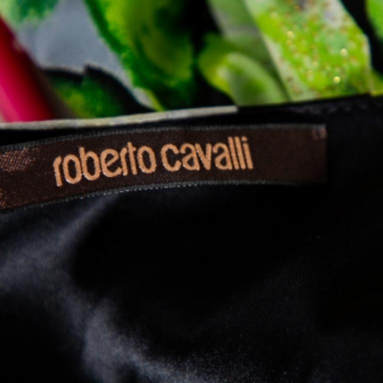 Roberto Cavalli Black Floral Printed Silk Satin Plunging Neck Dress M im Zustand „Gut“ im Angebot in Dubai, Al Qouz 2