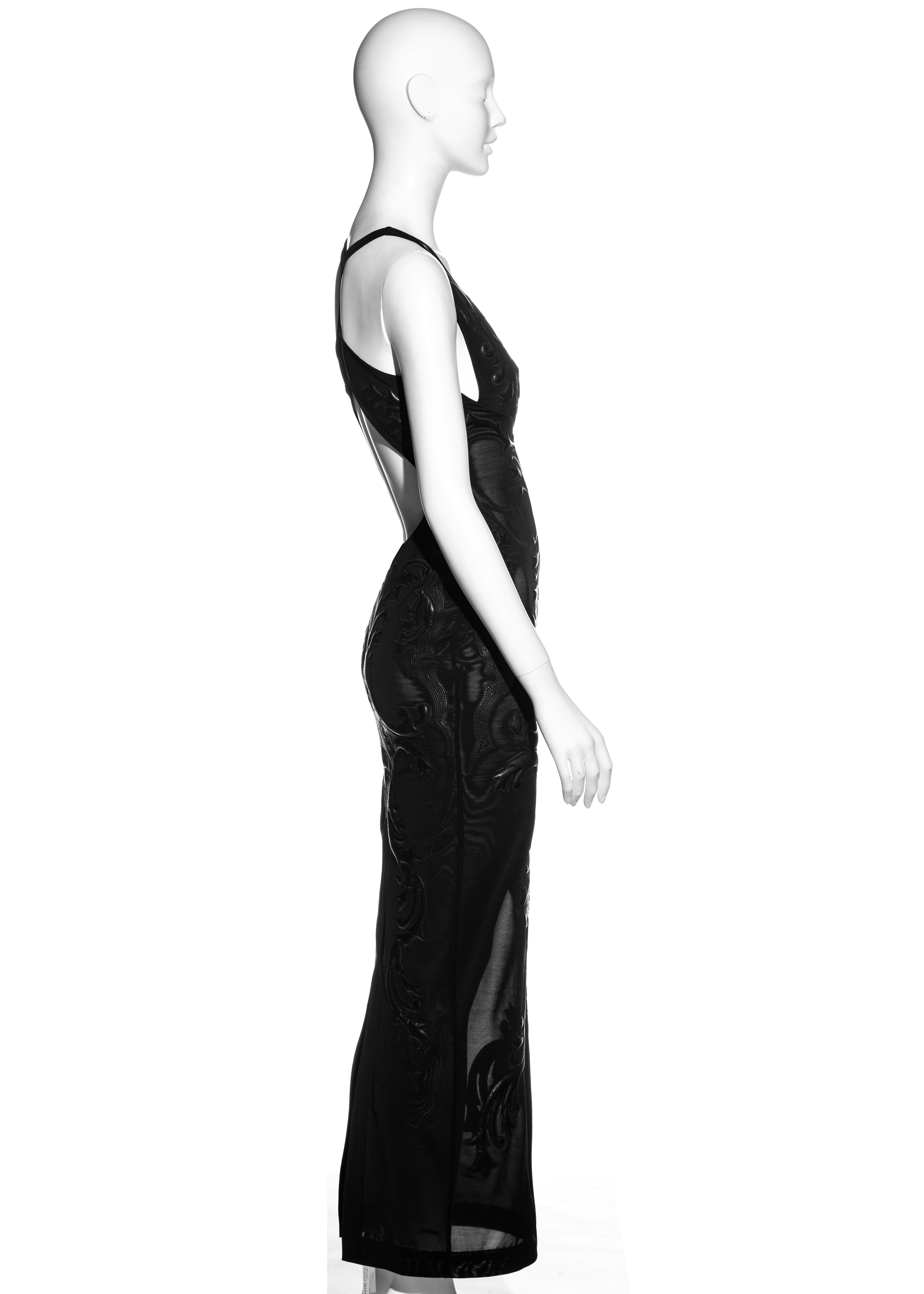 Roberto Cavalli vestido de noche negro de cuero y malla de nailon con espalda baja, fw 2002 1