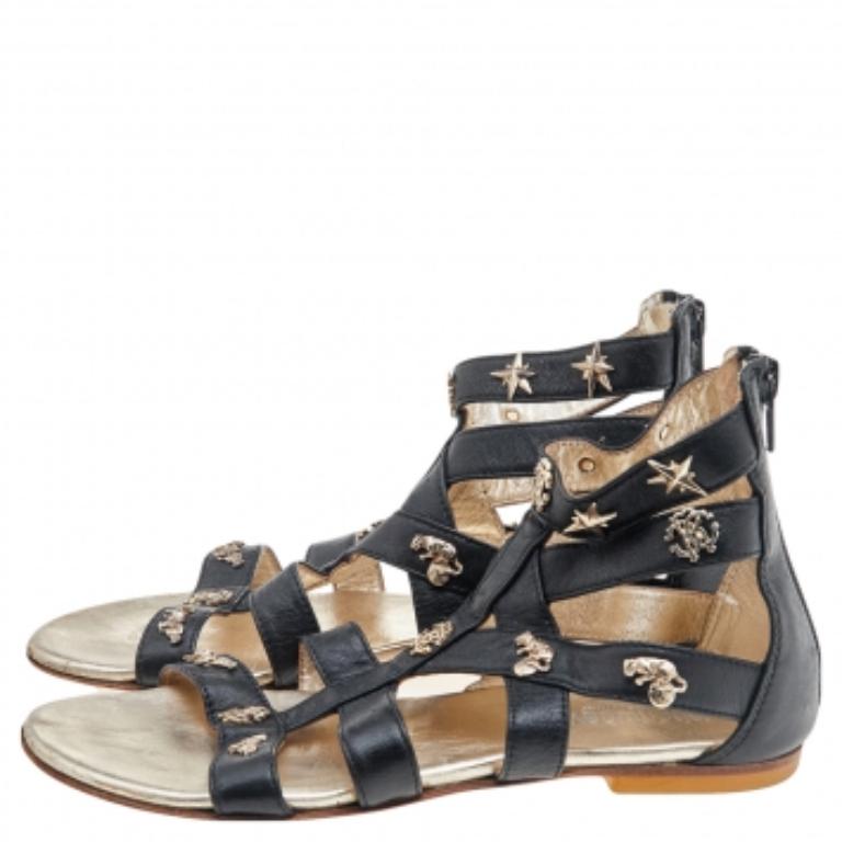 Roberto Cavalli Schwarze Sandalen aus Leder mit Verzierungen Größe 35 Damen im Angebot