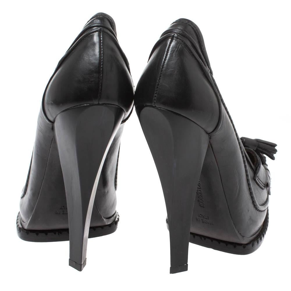 Women's Roberto Cavalli Black Leather Fringe And Tassel Detail Loafer Pumps Size 36.5 For Sale
