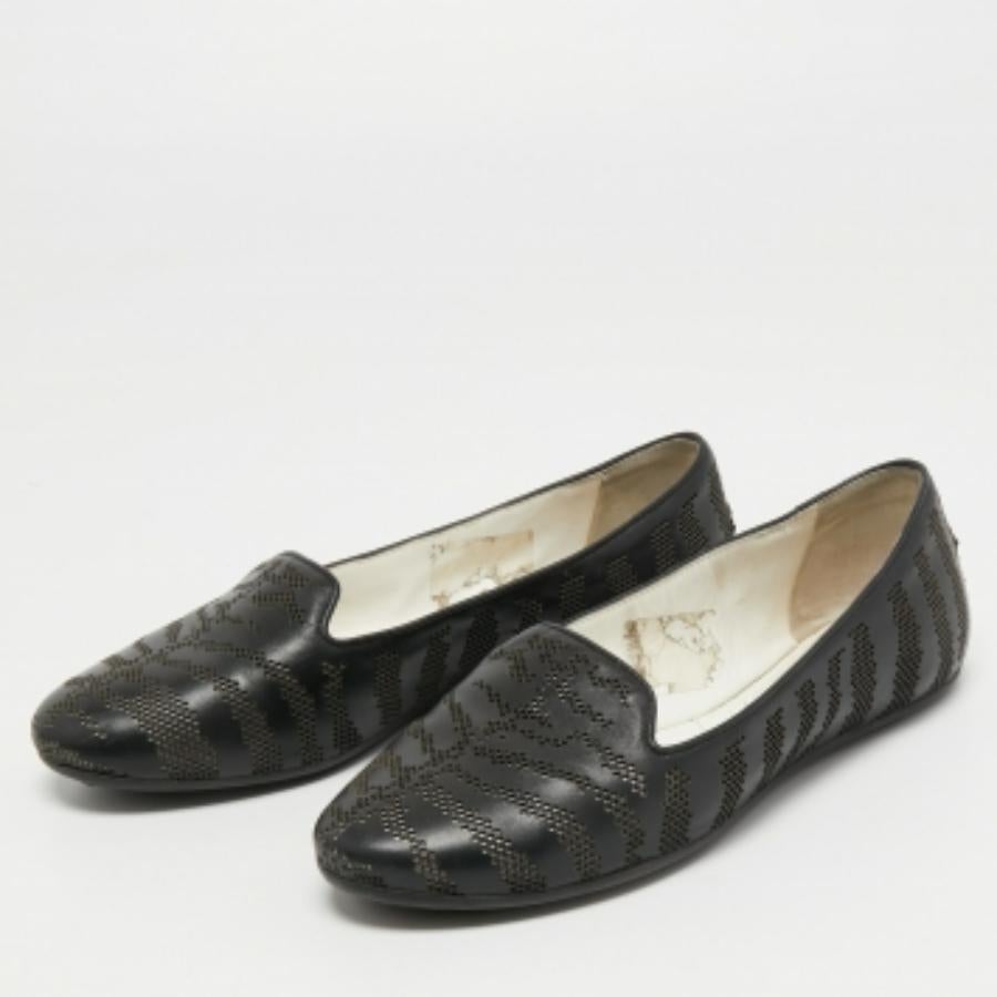 Roberto Cavalli - Ballerine in pelle nera taglio laser taglia 36 in vendita 5