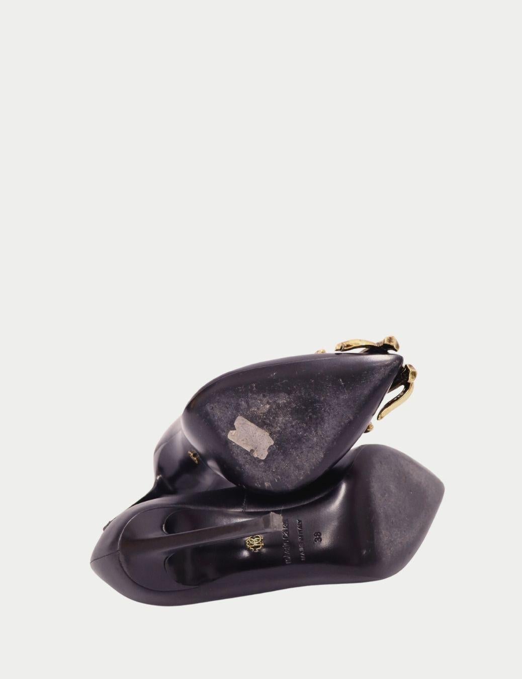 Roberto Cavalli - Pumps in pelle nera con serpente dorato - EU 38 In condizioni buone a Amman, JO