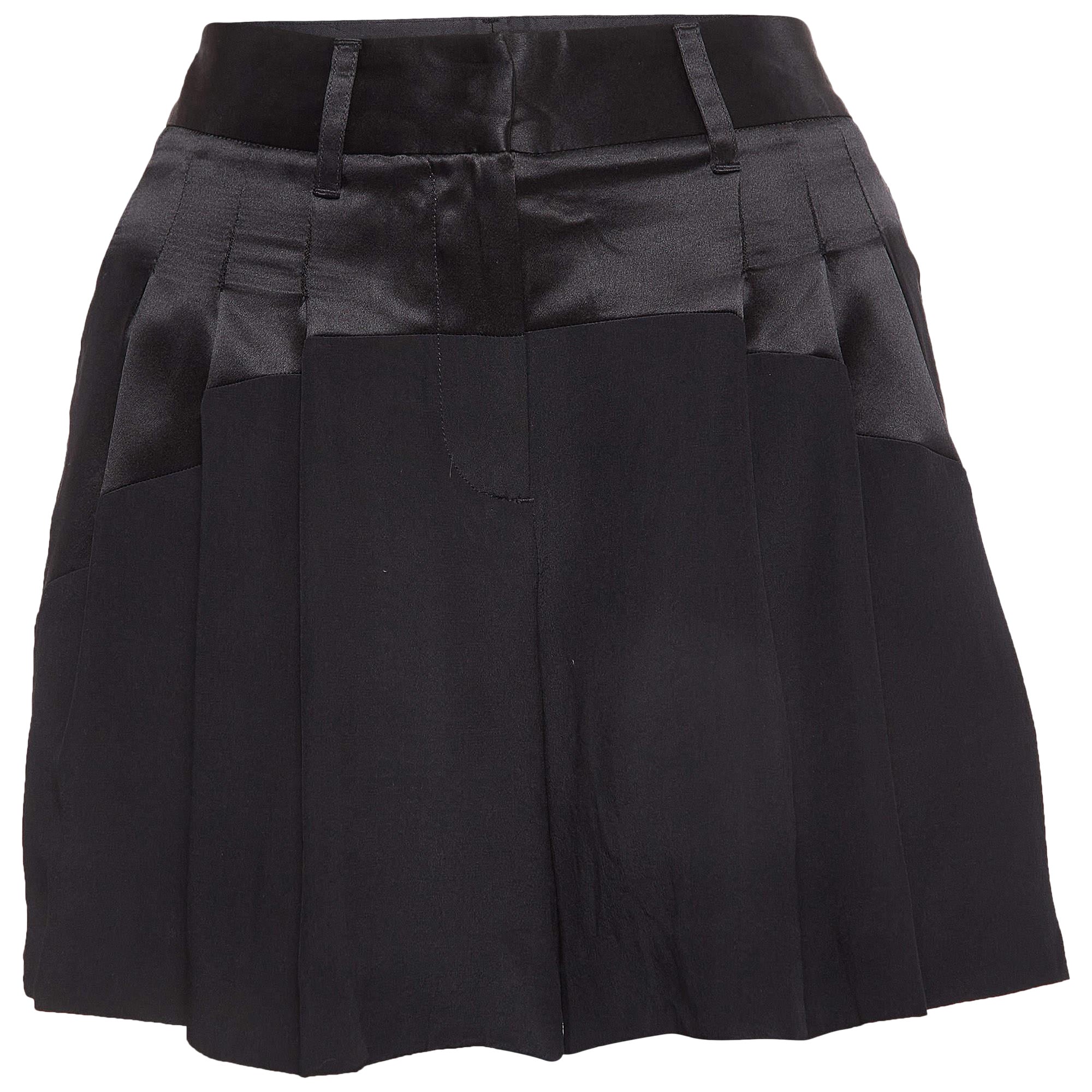 Roberto Cavalli Black Silk Pleated Shorts M