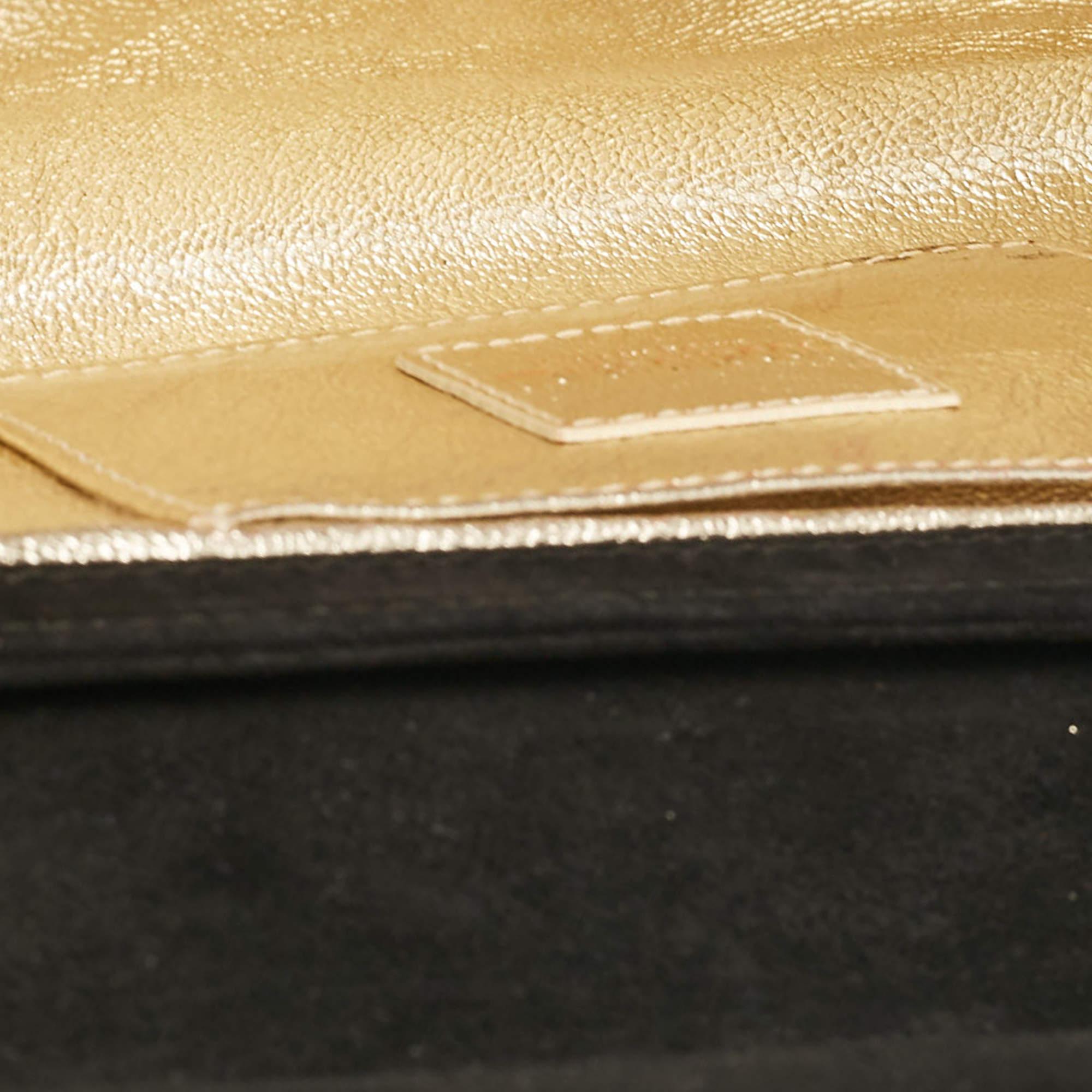 Roberto Cavalli - Pochette à longue chaîne cloutée en daim noir en vente 3