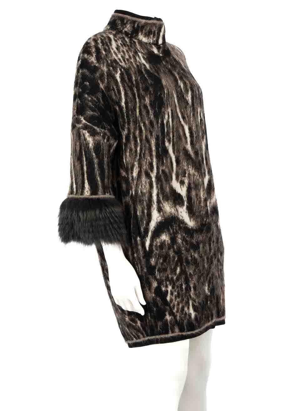 CONDITION is Very good. Hardly any visible wear to coat is evident on this used Roberto Cavalli designer resale item.
 
Details
Black
Wool
Mid length coat
Abstract pattern
Brushed texture
Front snap button closure
Fur trim cuffs
2x Front side