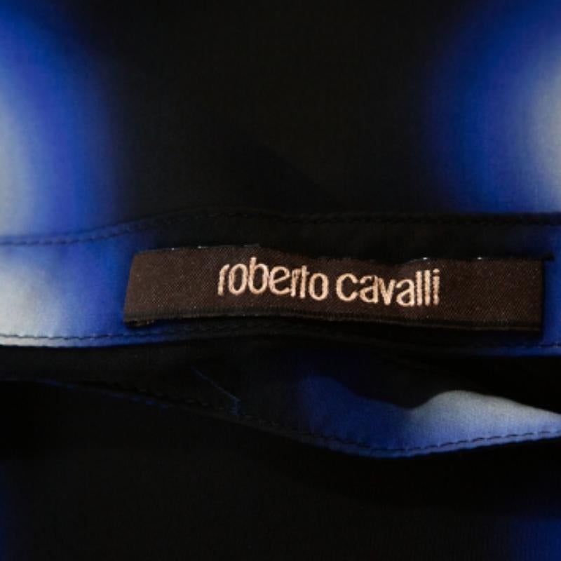 Roberto Cavalli - Chemisier en soie imprimée bleue et noire S Pour femmes en vente