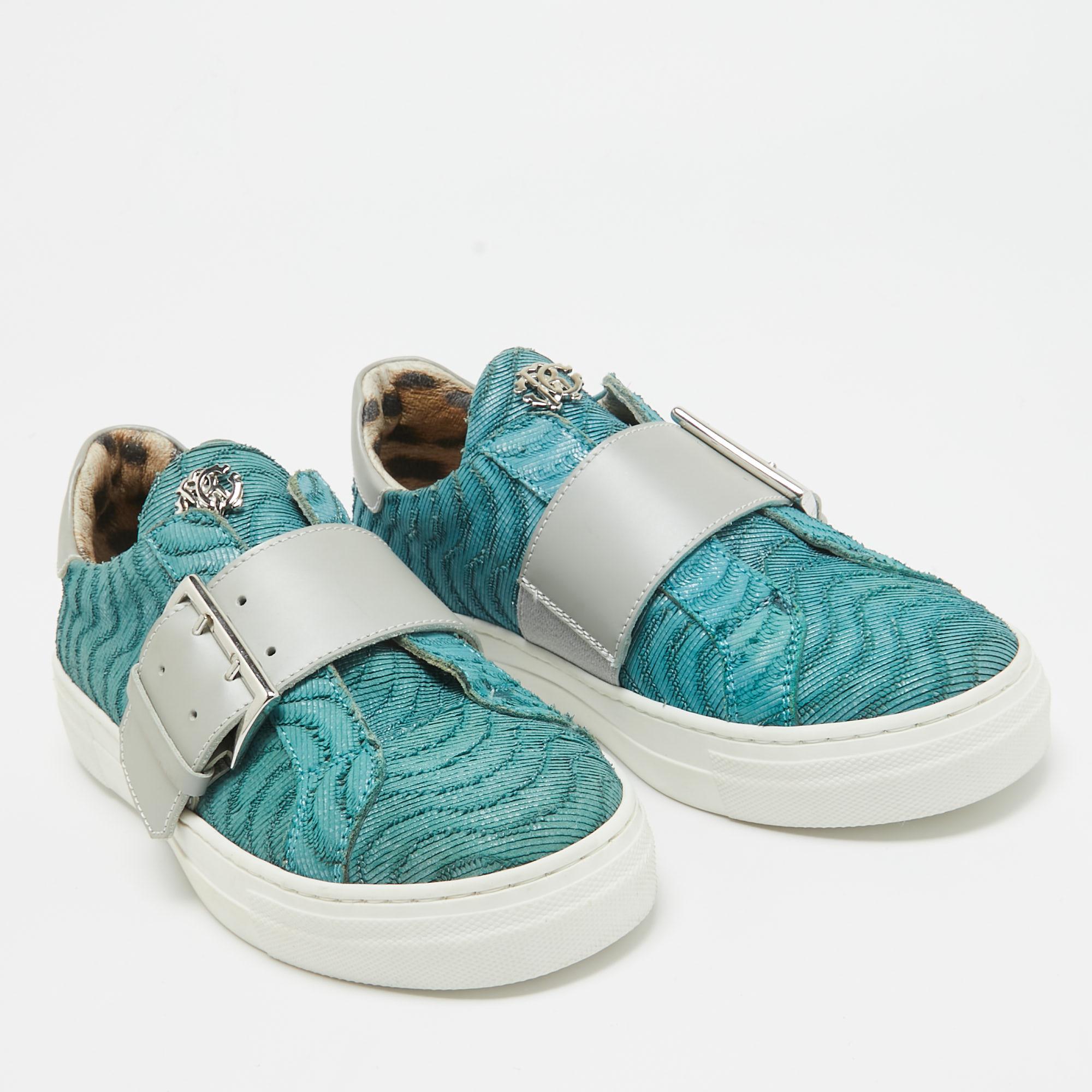 Roberto Cavalli Blue/Grey Leather Buckle Sneakers 35 In Good Condition For Sale In Dubai, Al Qouz 2