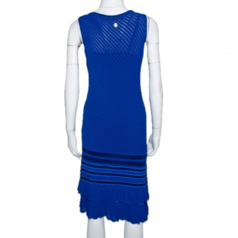 Roberto Cavalli - Robe à ourlet asymétrique en tricot extensible bleu M Bon état - En vente à Dubai, Al Qouz 2