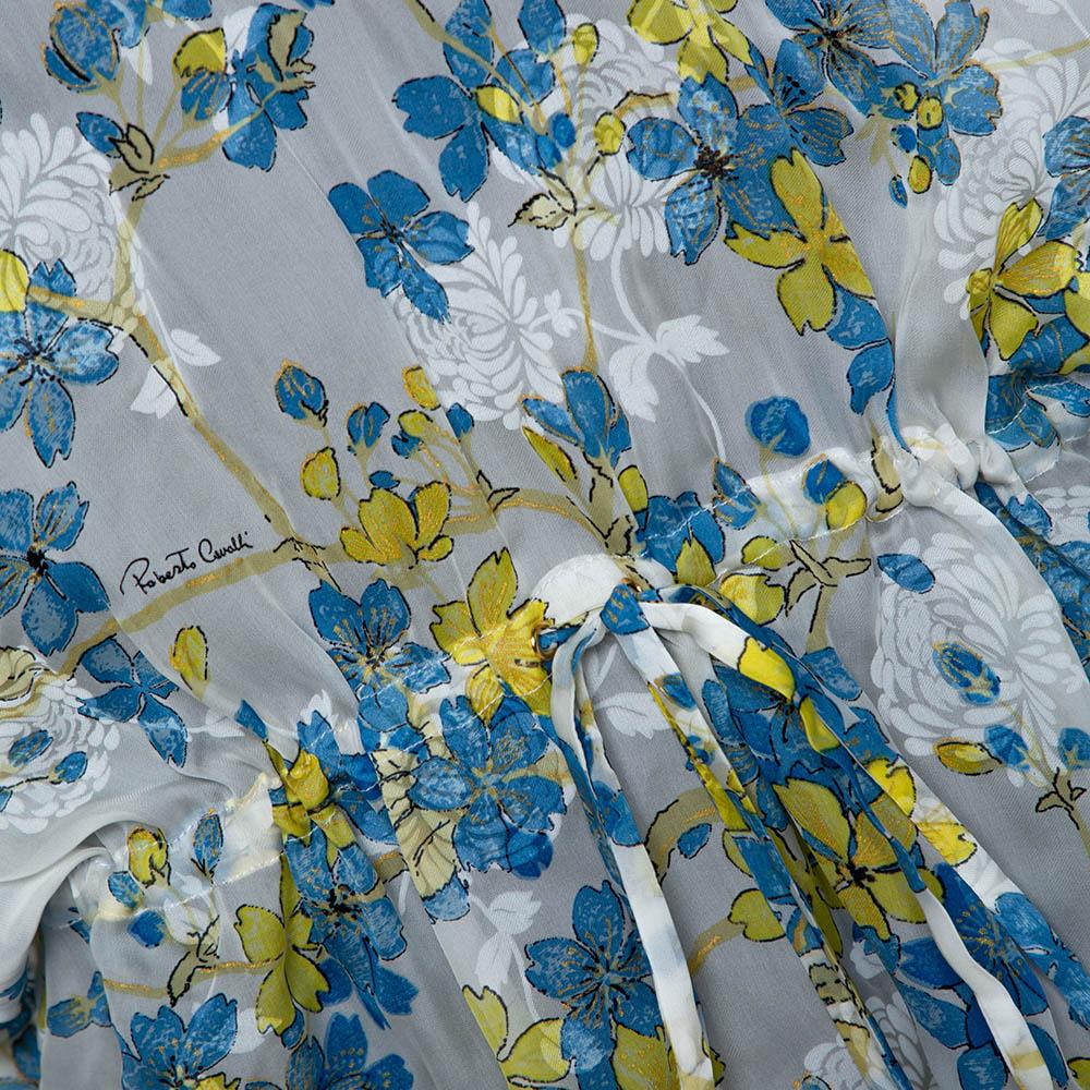 Roberto Cavalli Blaues & weißes durchsichtiges Kaftan-Top aus Seide mit Blumendruck M im Angebot 1