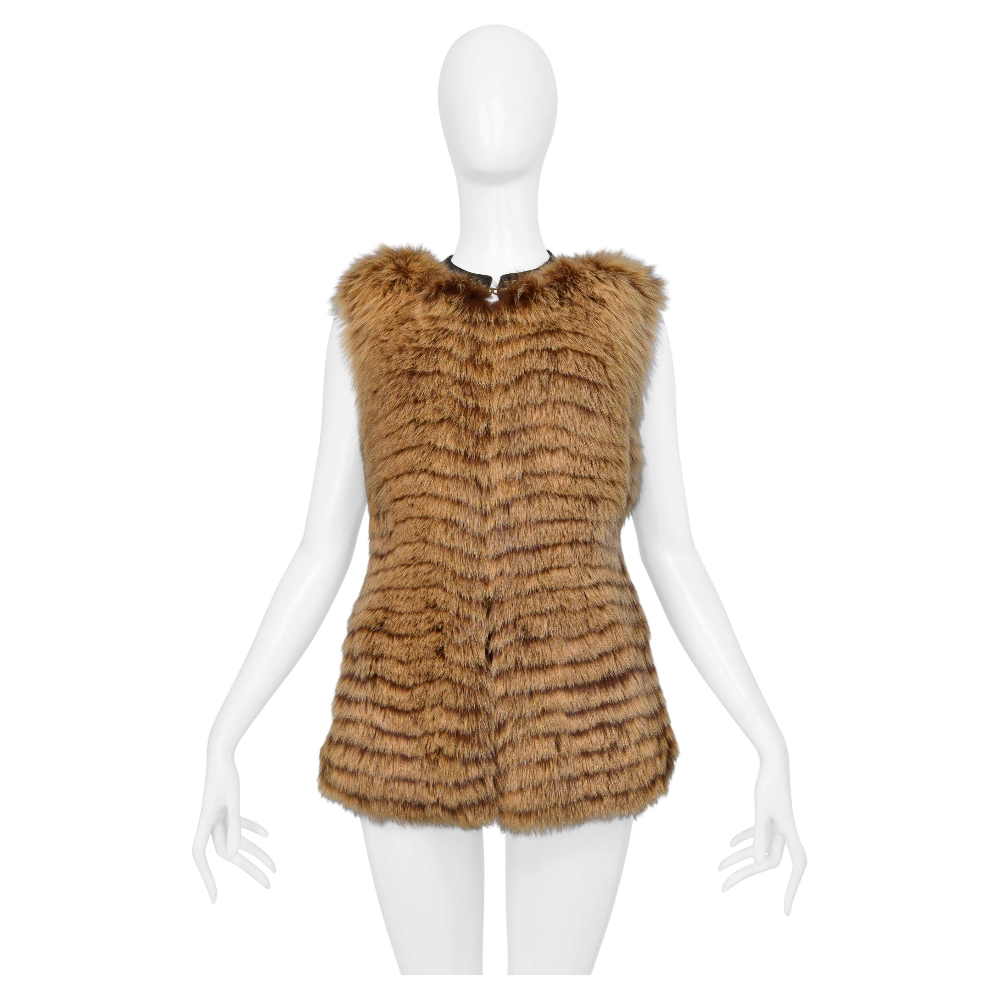 Roberto Cavalli – Braune Weste aus Polarfuchsfell mit Taillierung