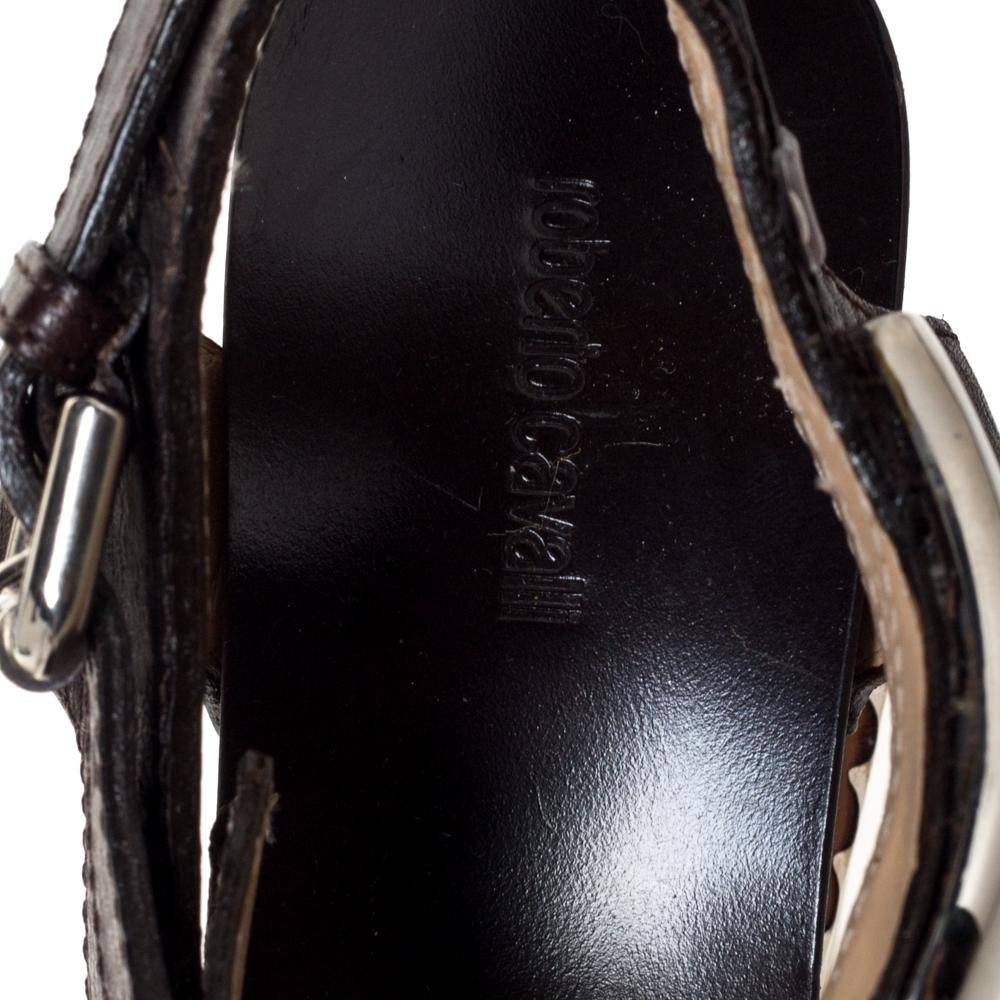 Roberto Cavalli Brown Leather Embellished Buckle Detail Wedge Sandals Size 37 In Good Condition In Dubai, Al Qouz 2