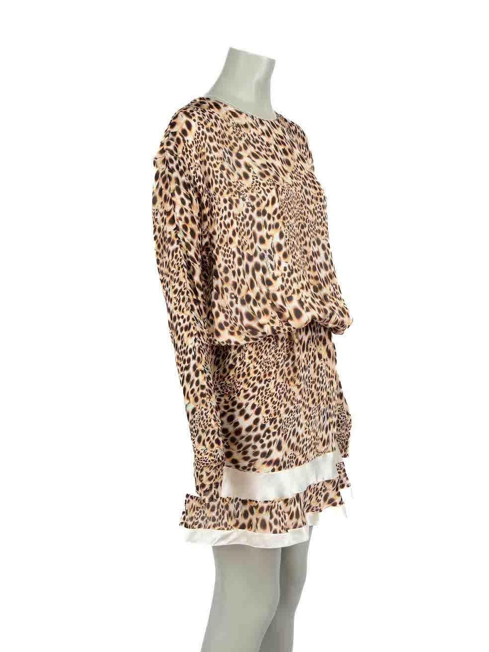 CONDITION is Never worn. No visible wear to dress is evident on this new Roberto Cavalli designer resale item.
 
 
 
 Details
 
 
 Brown
 
 Silk
 
 Knee length dress
 
 Leopard print pattern
 
 Elasticated waistband
 
 Round neckline
 
 Zipped