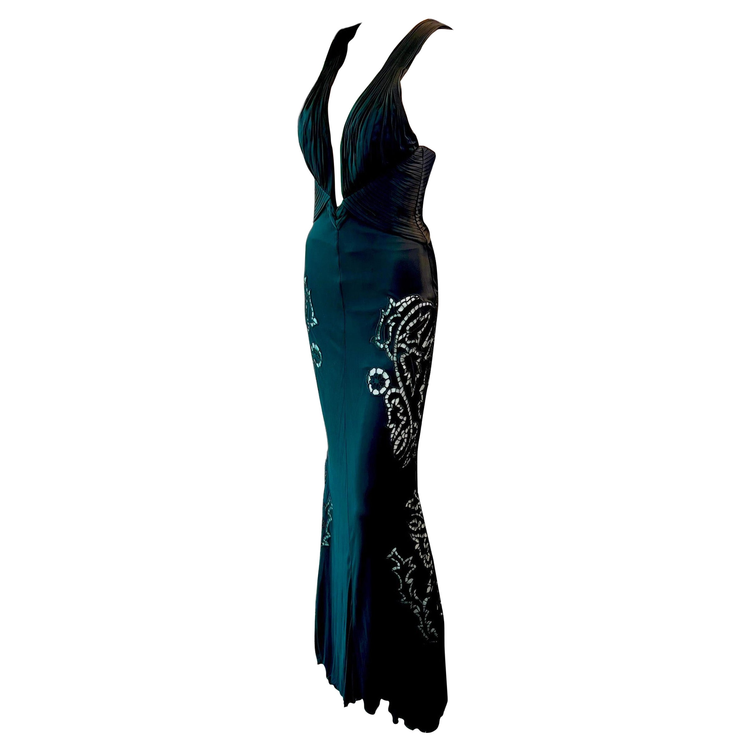 Roberto Cavalli, ca. 2009: Schwarzes Abendkleid aus Seide mit tiefem Ausschnitt und Cut-outs