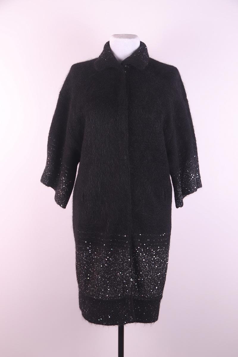 Cappotto in lana mohair Roberto Cavalli 

taglia 38

ottime condizioni, le paillettes si sono staccate in alcuni punti, vedi foto
sul lato c'è un foro per una cintura

contiene mohair e lana
