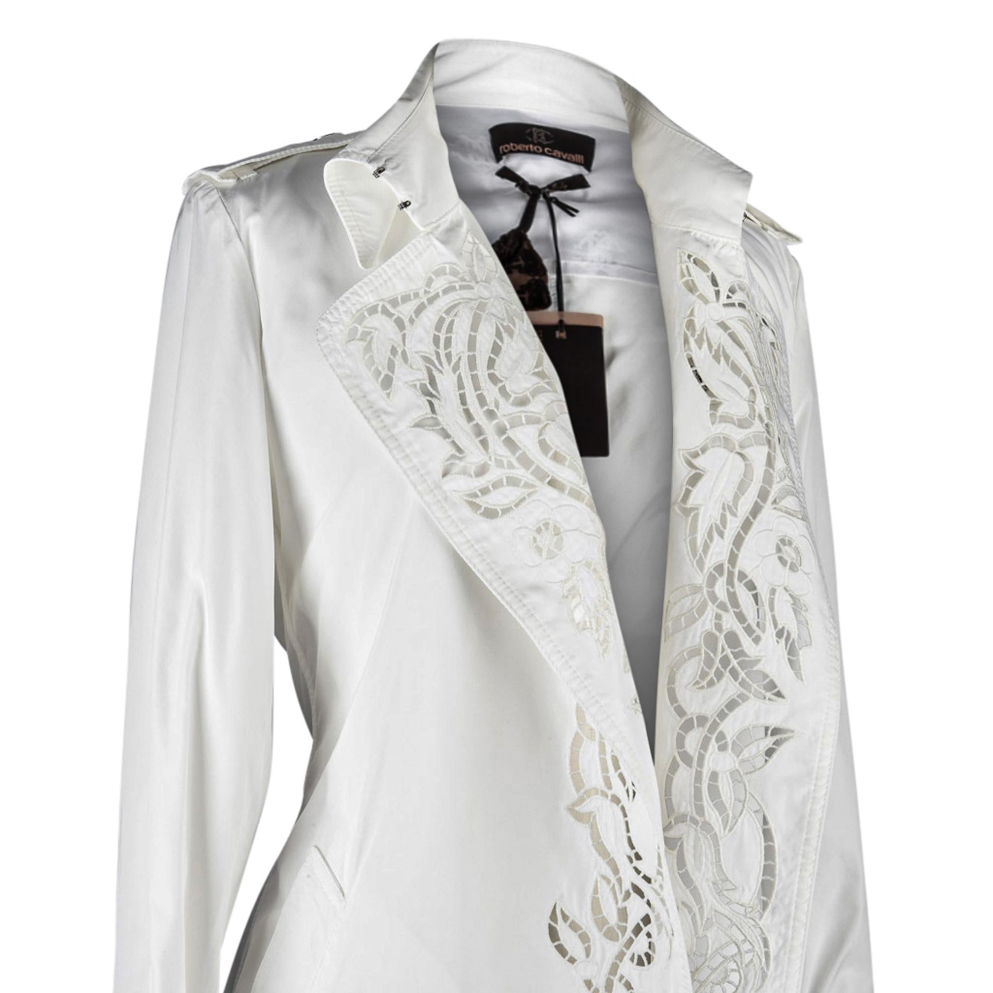 Roberto Cavalli Coat Trench Laser Cut Detail Winter White 42 / 8 New w/ Tag In New Condition In Miami, FL