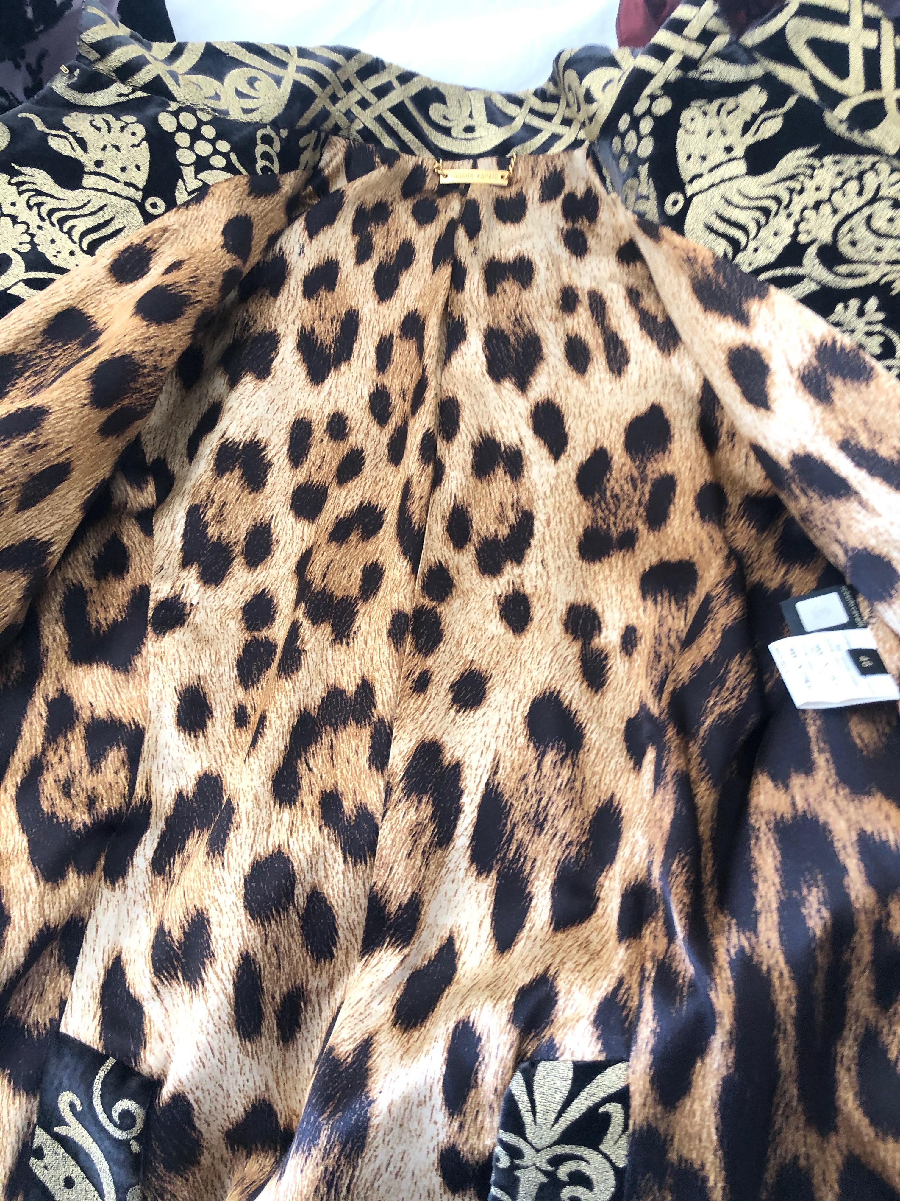 Women's or Men's Roberto Cavalli Collectable Fortuny Style Rampant Lion Devore Velvet Jacket 46 For Sale